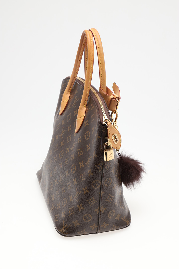 LOUIS VUITTON 'LOCK IT' HANDBAG. - Image 3 of 12