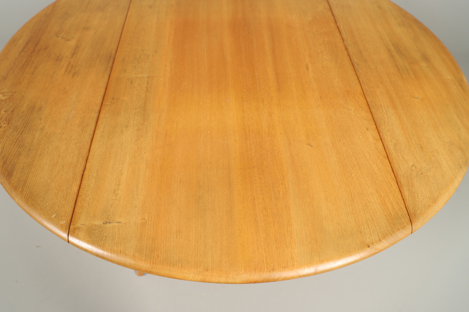 VINTAGE ERCOL DROP FLAP DINING TABLE. - Image 7 of 10