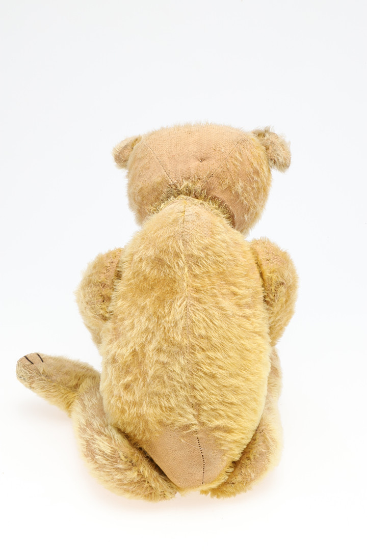 EARLY STEIFF TEDDY BEAR. - Image 3 of 9