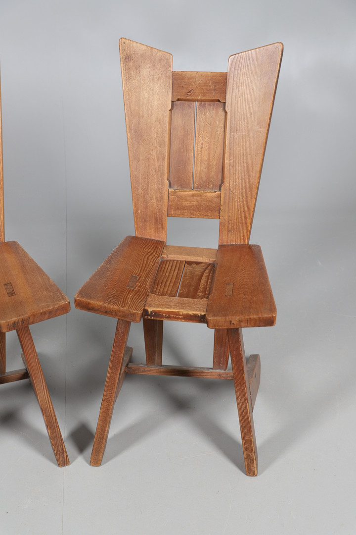 PAIR OF ARTS & CRAFTS DUTCH AMSTERDAM SCHOOL SIDE CHAIRS. - Image 3 of 7