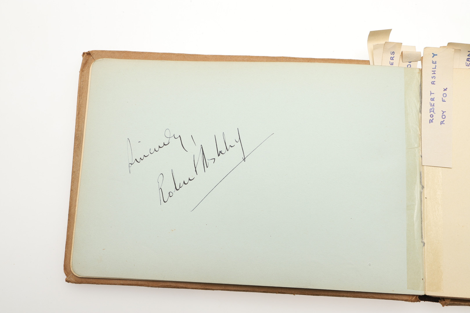 LARGE AUTOGRAPH COLLECTION - WINSTON CHURCHILL & OTHER AUTOGRAPHS. - Image 8 of 63