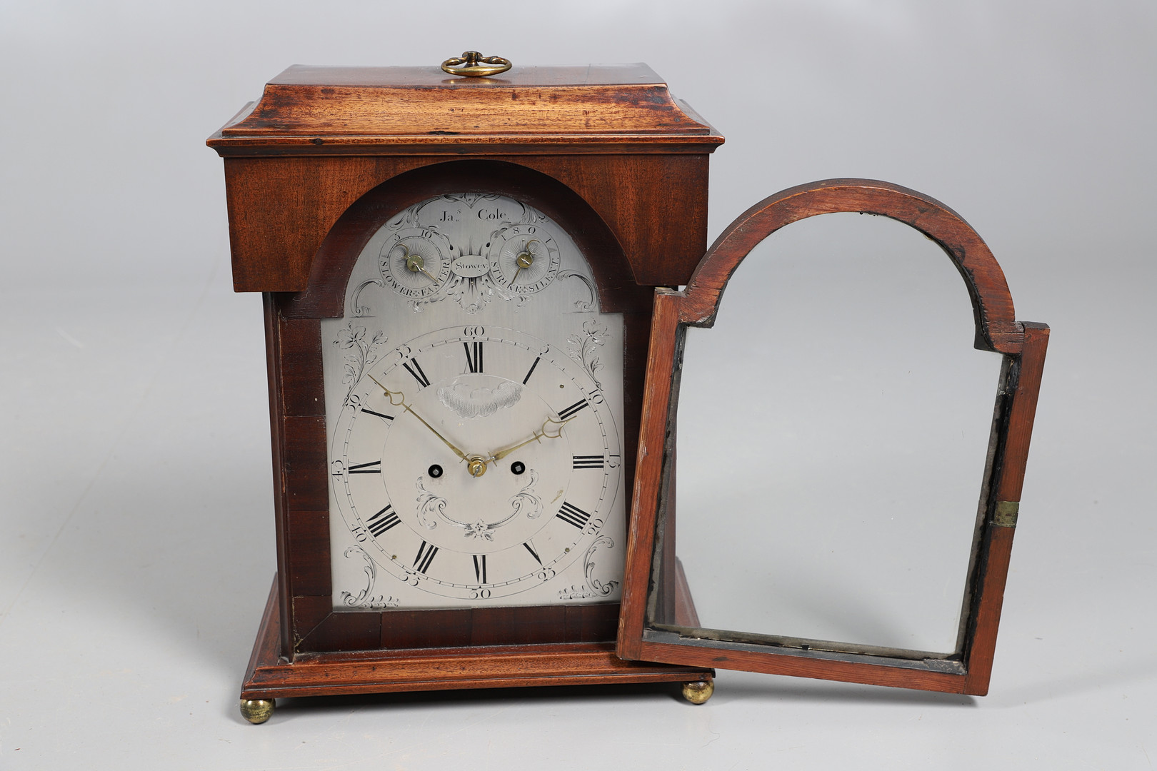 AN EARLY 19TH CENTURY MAHOGANY BRACKET CLOCK. - Image 2 of 11