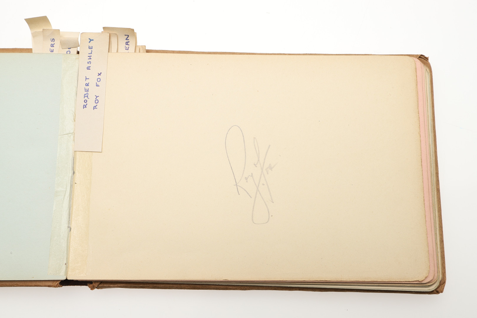 LARGE AUTOGRAPH COLLECTION - WINSTON CHURCHILL & OTHER AUTOGRAPHS. - Image 9 of 63