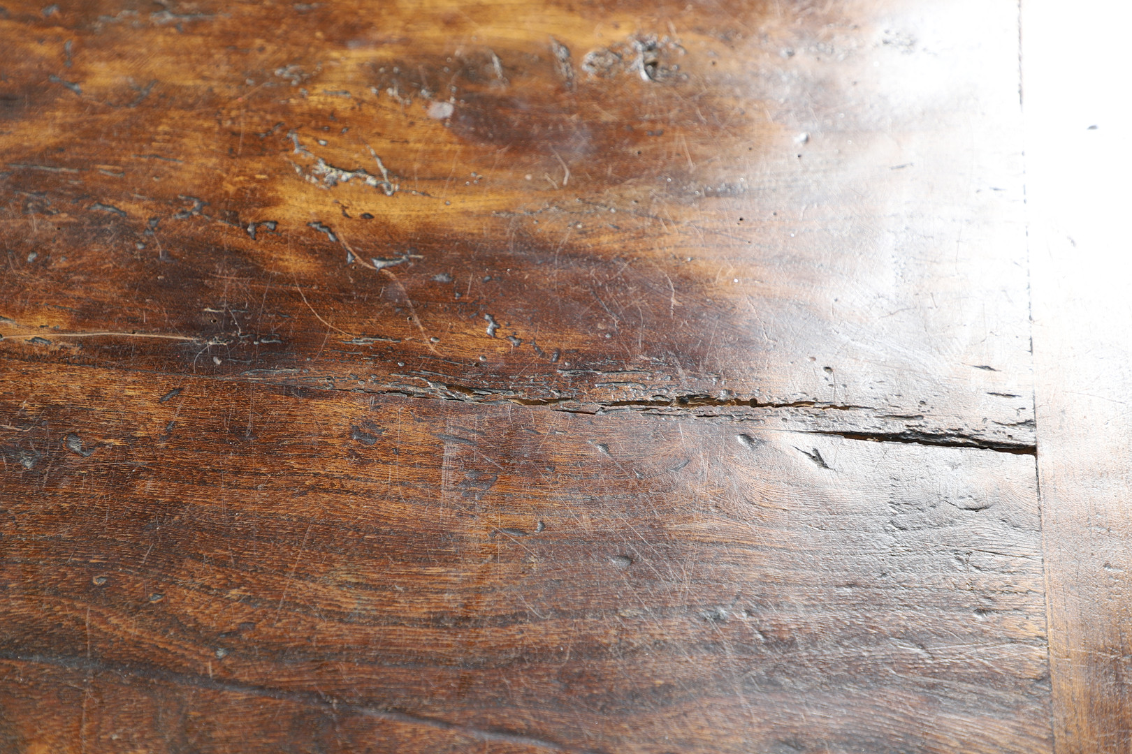 AN EARLY 20TH CENTURY OAK AND ELM REFECTORY TABLE. - Image 12 of 17