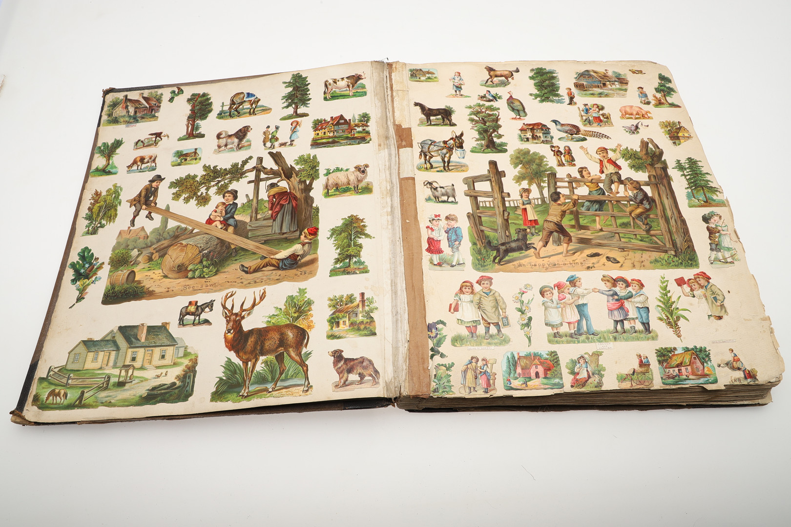 LARGE EARLY 20THC SCRAP BOOK - INCLUDING THE NORTH POLE. - Image 24 of 25