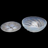 LALIQUE GLASS BOWL 'POISSONS' & COQUILLES PLATE.