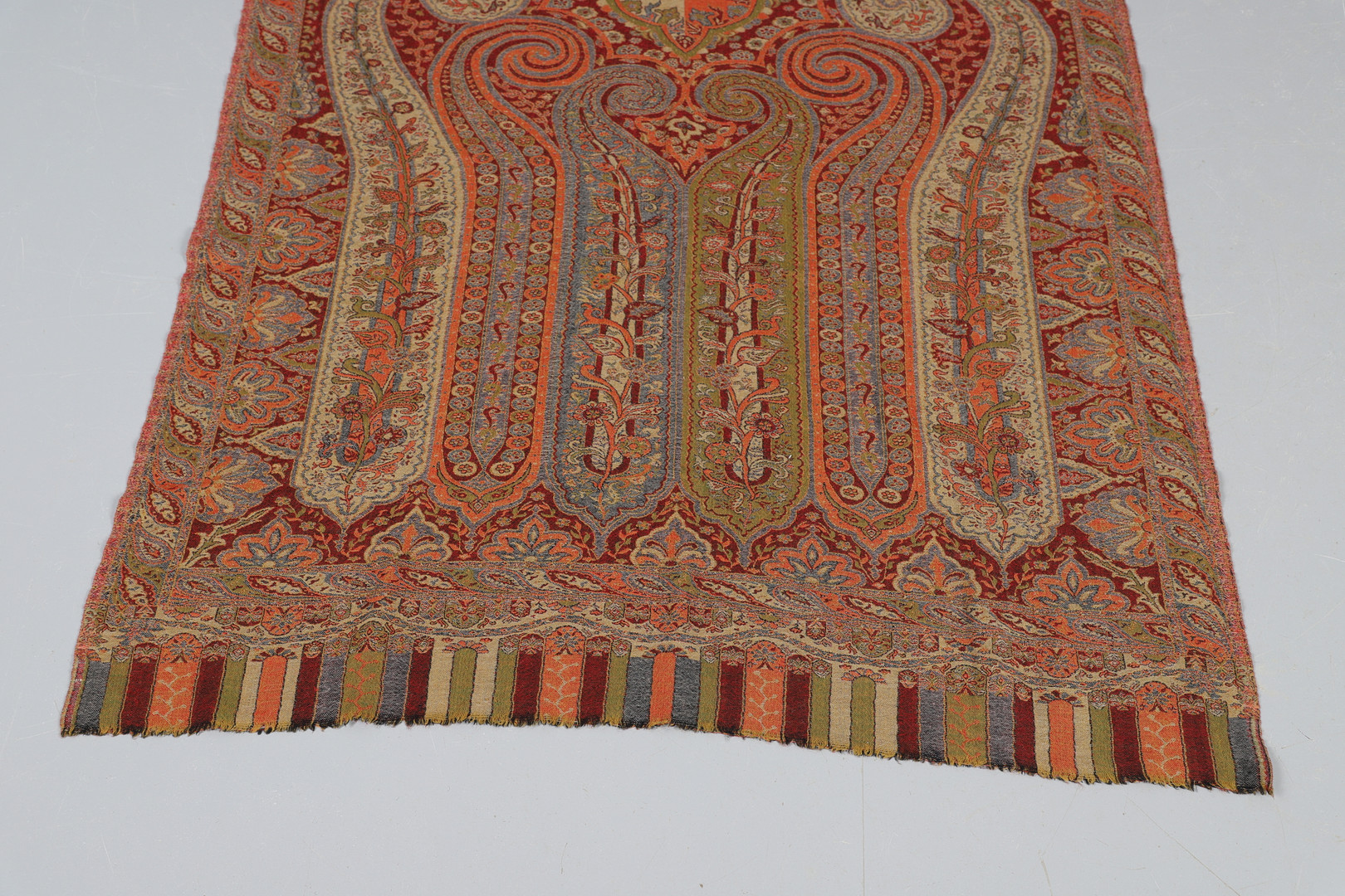 LATE 19THC PAISLEY SHAWL & VARIOUS TEXTILES. - Image 17 of 26