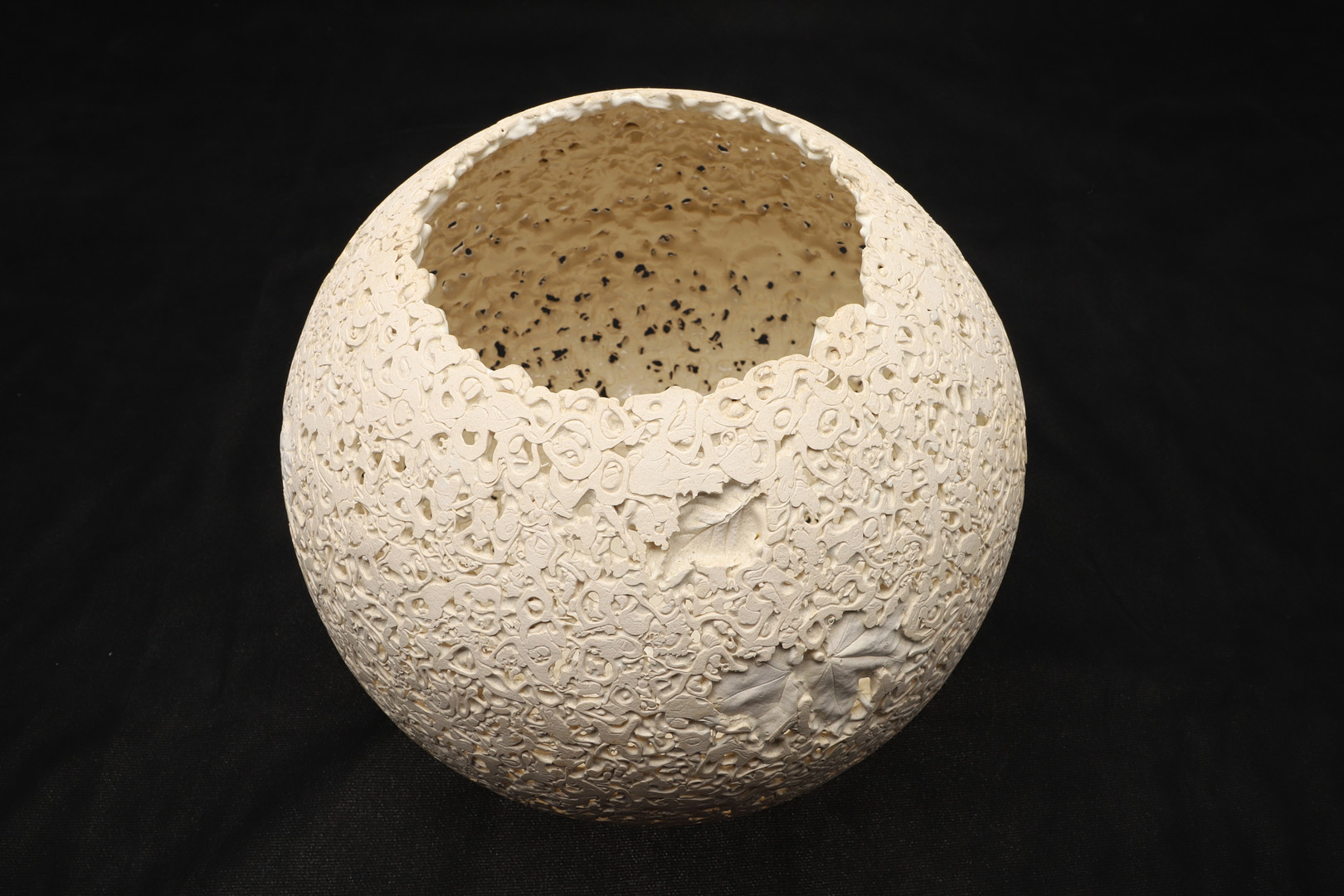 BARRY GUPPY (1937-2013) - LARGE STUDIO POTTERY BOWL. - Image 6 of 14