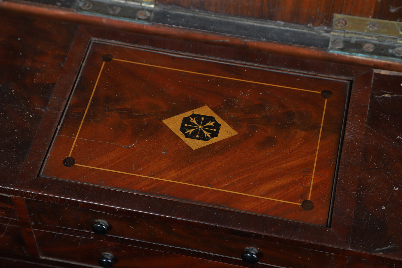 A 19TH CENTURY CABINET MAKER'S TOOL CHEST - Image 9 of 17