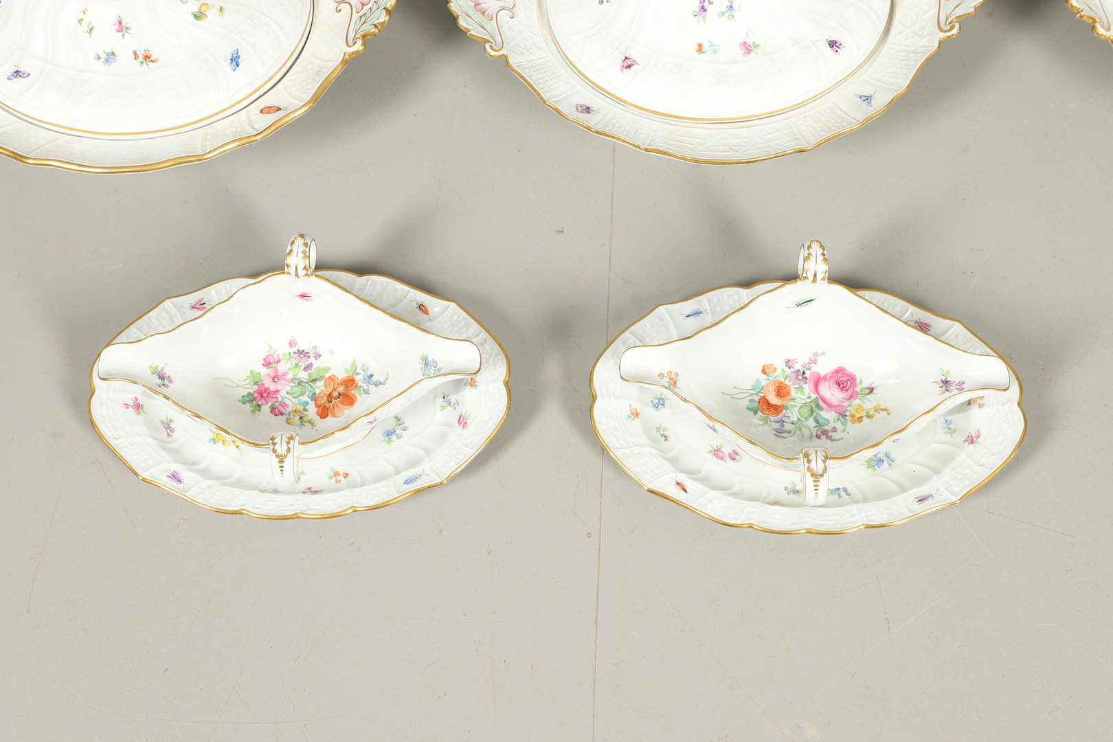 LARGE MEISSEN DINNER SERVICE. - Image 18 of 42