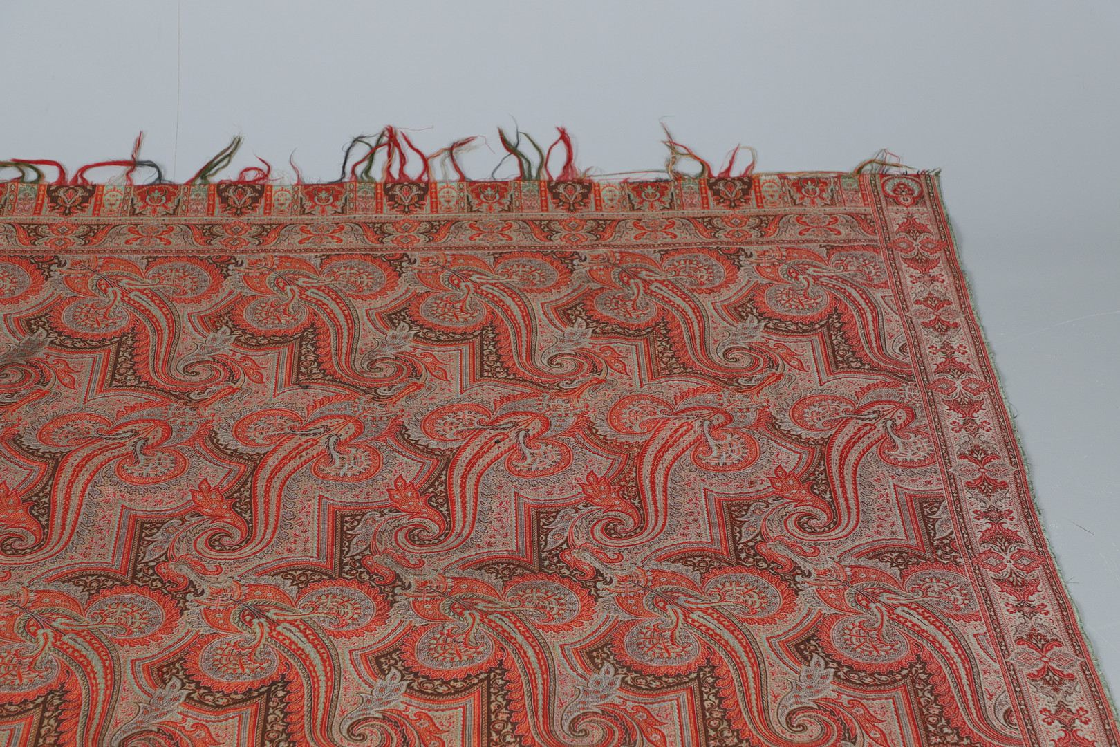 LATE 19THC PAISLEY SHAWL & VARIOUS TEXTILES. - Image 23 of 26