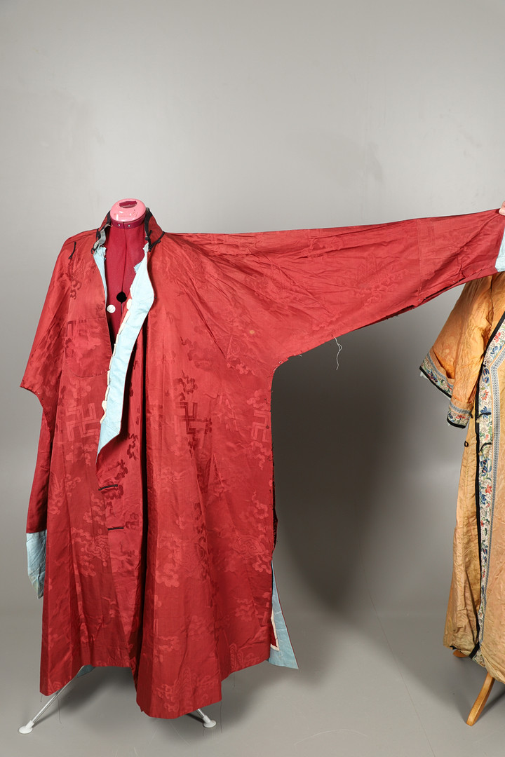 ANTIQUE CHINESE QUILTED FULL LENGTH ROBE & ANOTHER CHINESE ROBE. - Image 8 of 21