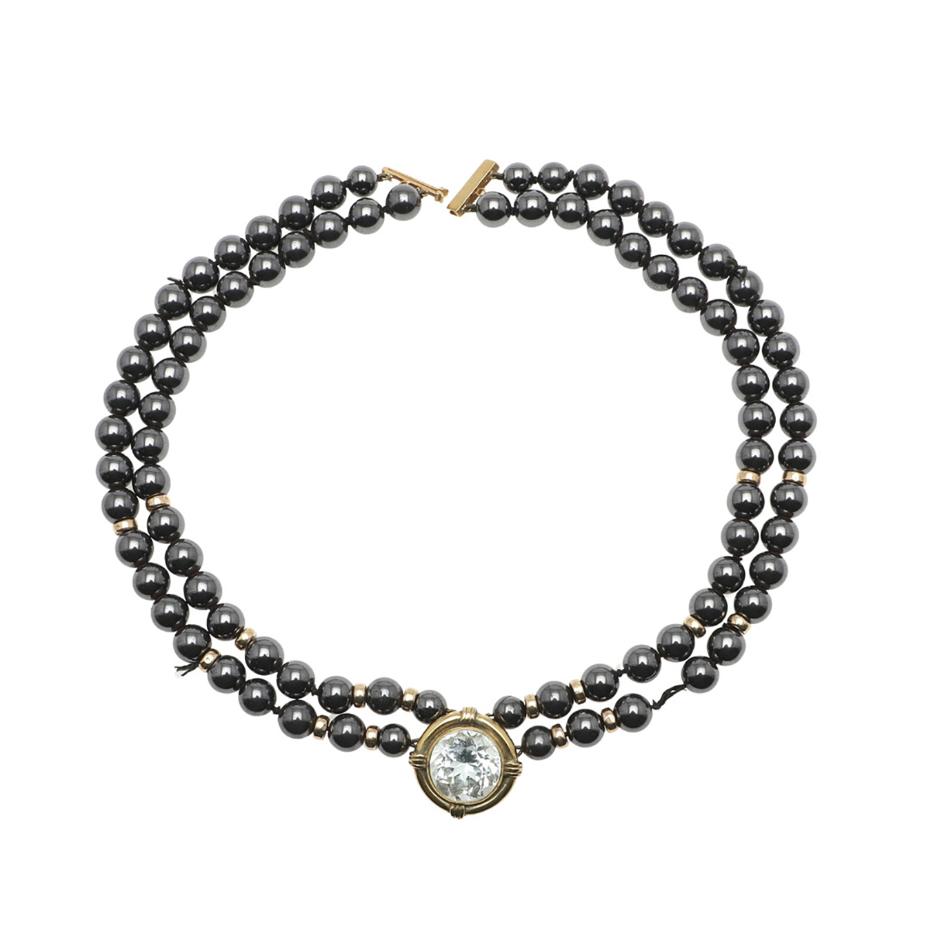 A HAEMATITE, AQUAMARINE AND GOLD CHOKER NECKLACE.