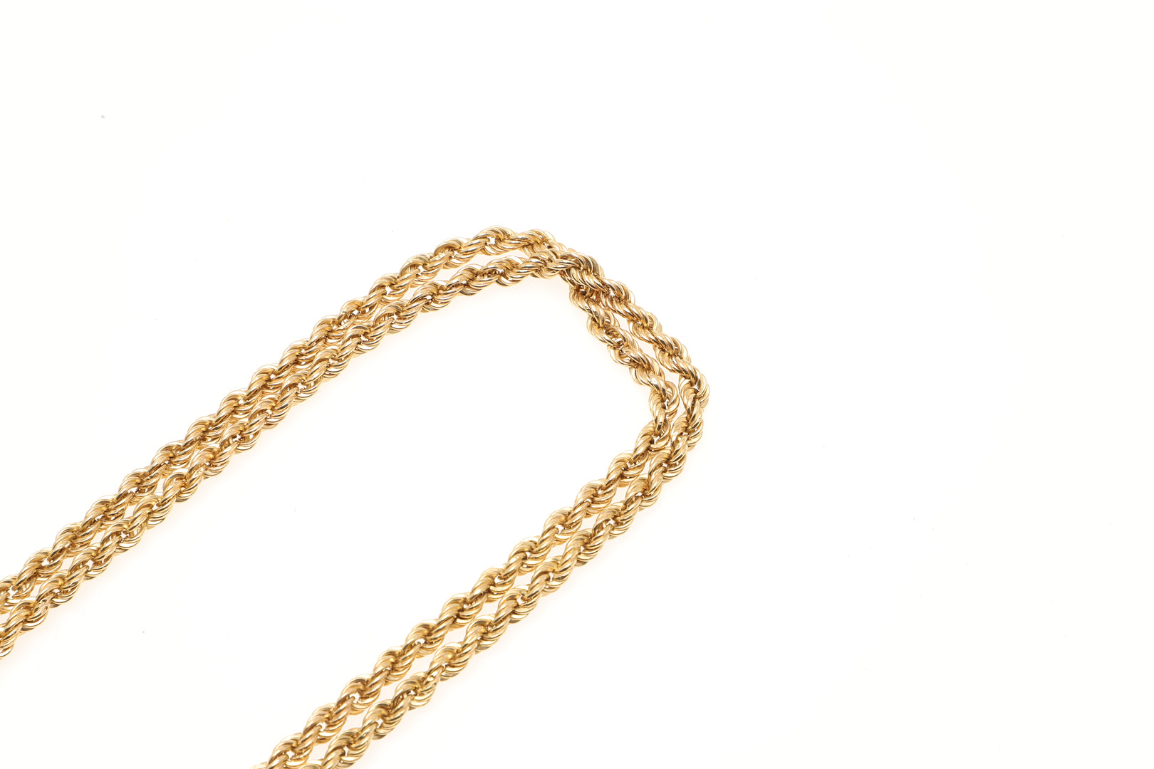 AN 18CT GOLD ROPE LINK NECKLACE. - Image 3 of 4