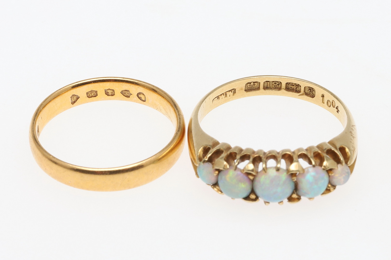 AN OPAL AND DIAMOND RING. - Image 4 of 6