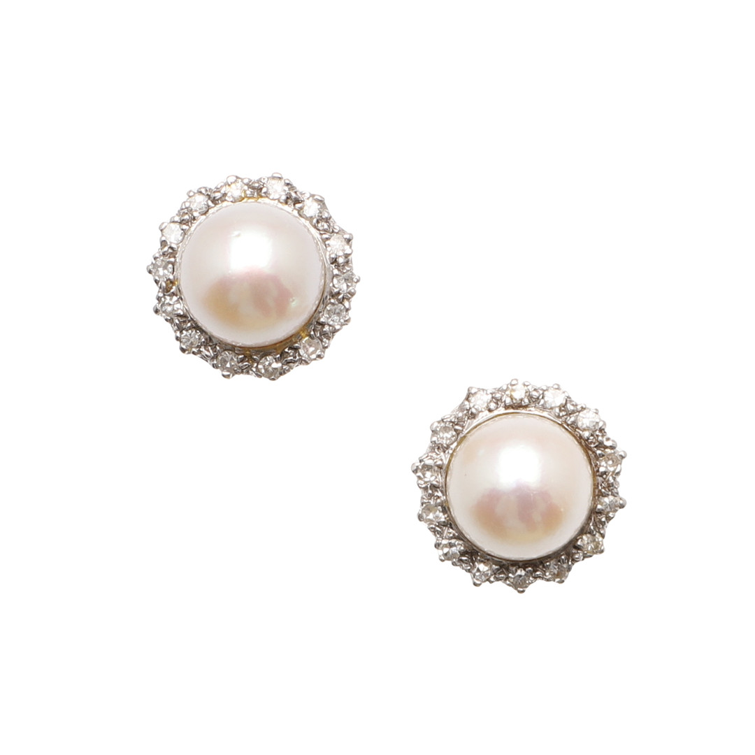 A PAIR OF CULTURED PEARL AND DIAMOND CLUSTER STUD EARRINGS.