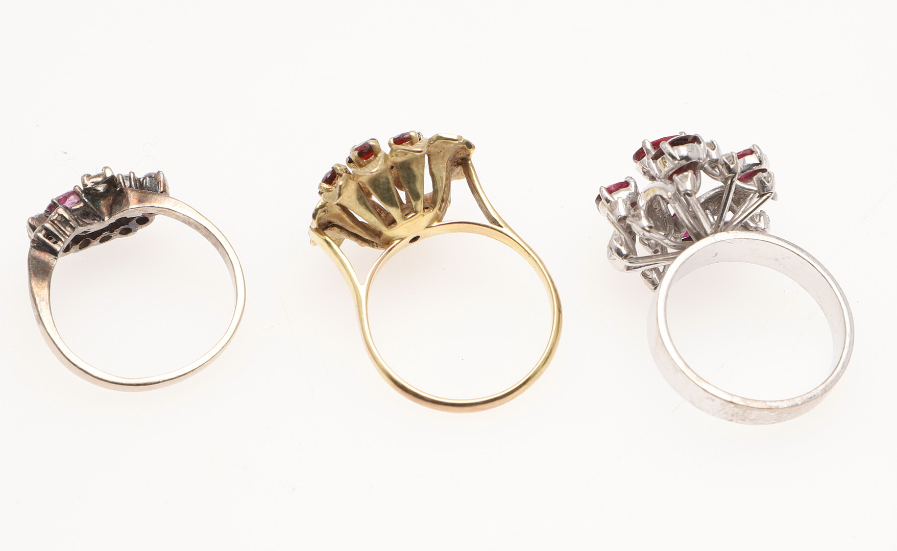 EIGHT ASSORTED RINGS. - Image 4 of 8