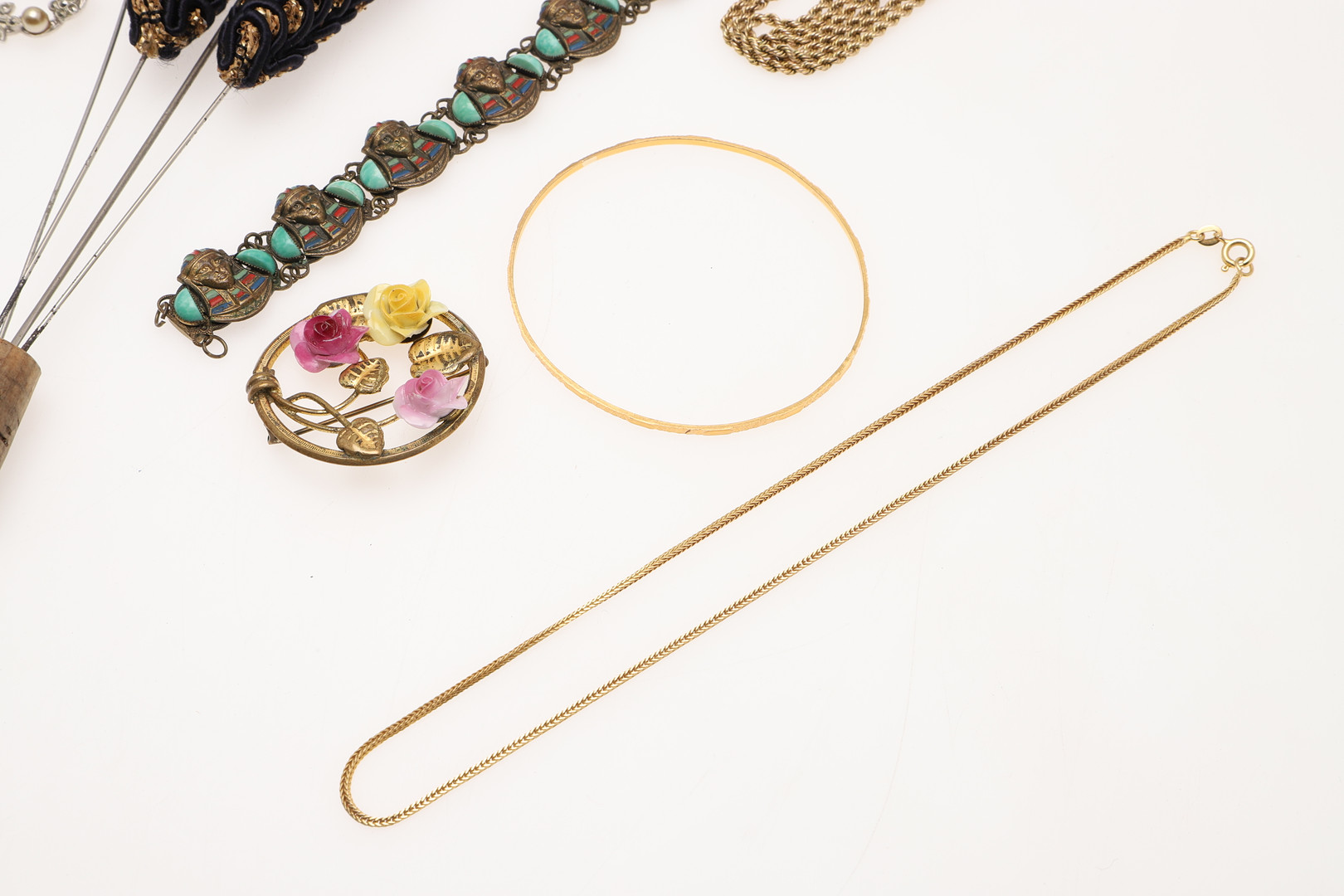 A QUANTITY OF JEWELLERY. - Image 8 of 13