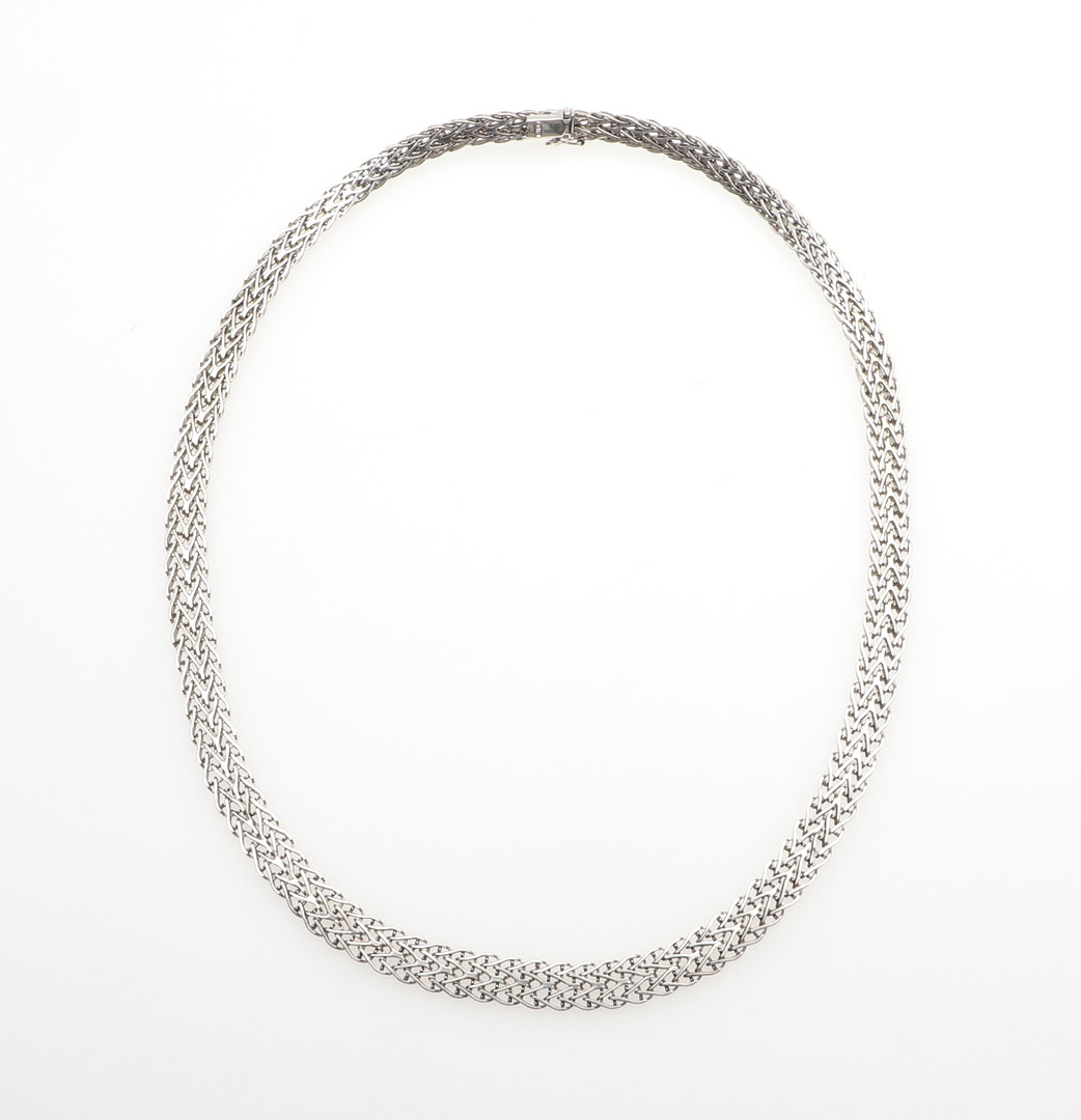 AN 18CT WHITE GOLD FANCY LINK NECKLACE. - Image 2 of 4