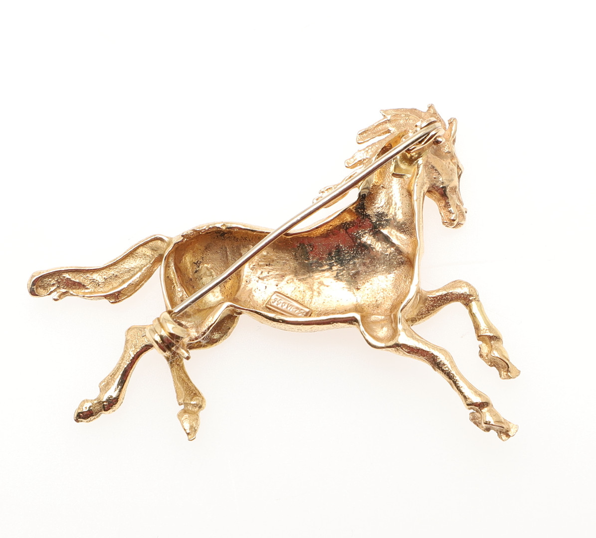AN 18CT GOLD PRANCING HORSE BROOCH. - Image 2 of 2