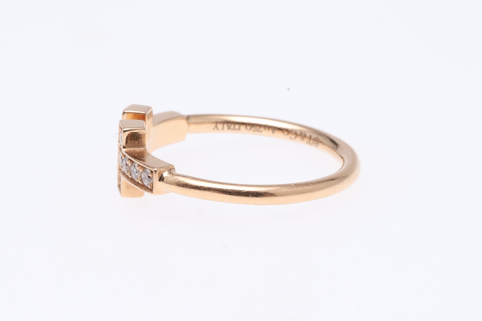 A DIAMOND AND 18CT ROSE GOLD 'T' RING BY TIFFANY & CO. - Bild 3 aus 7