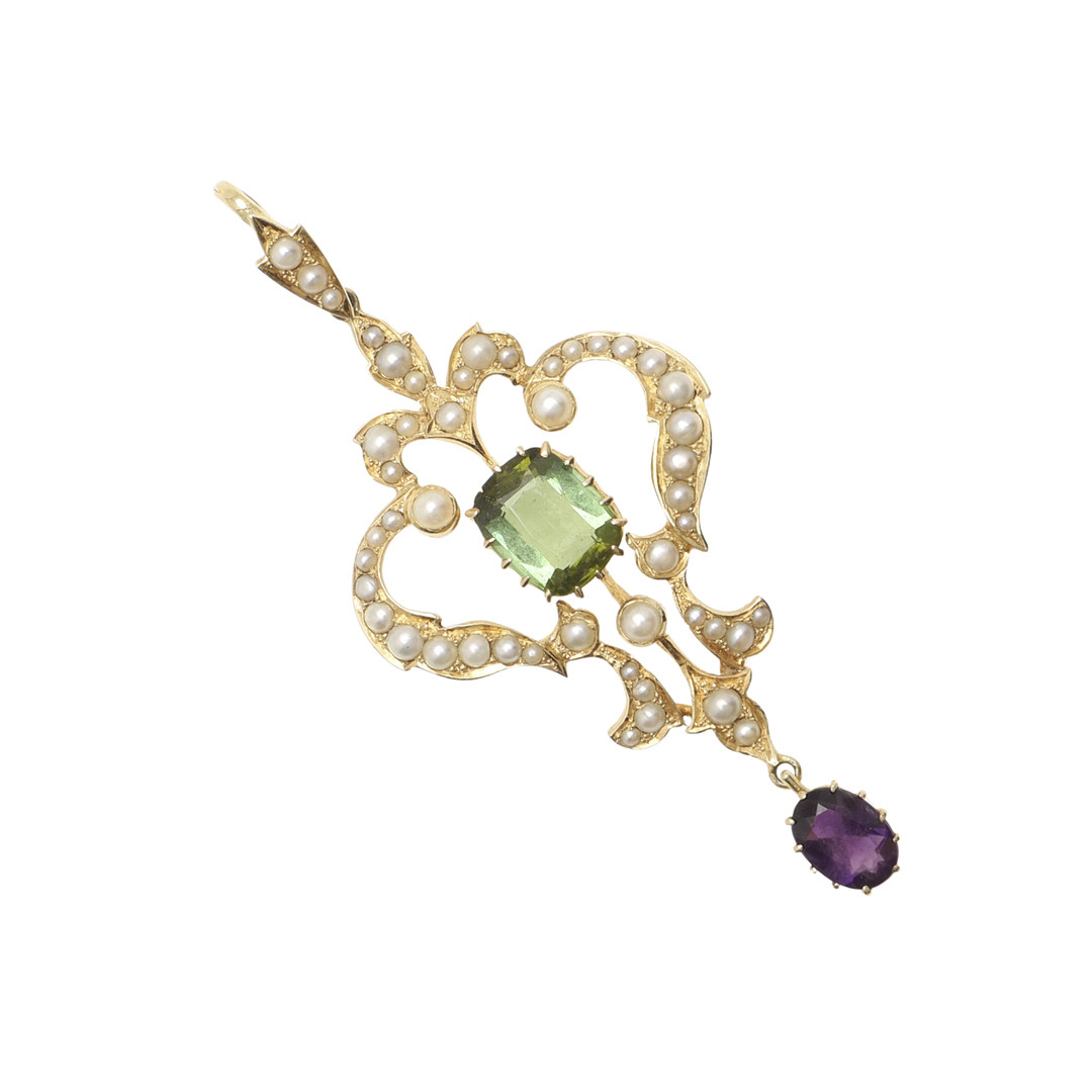 AN EDWARDIAN SUFFRAGETTE 15CT GOLD AND GEM SET PENDANT.