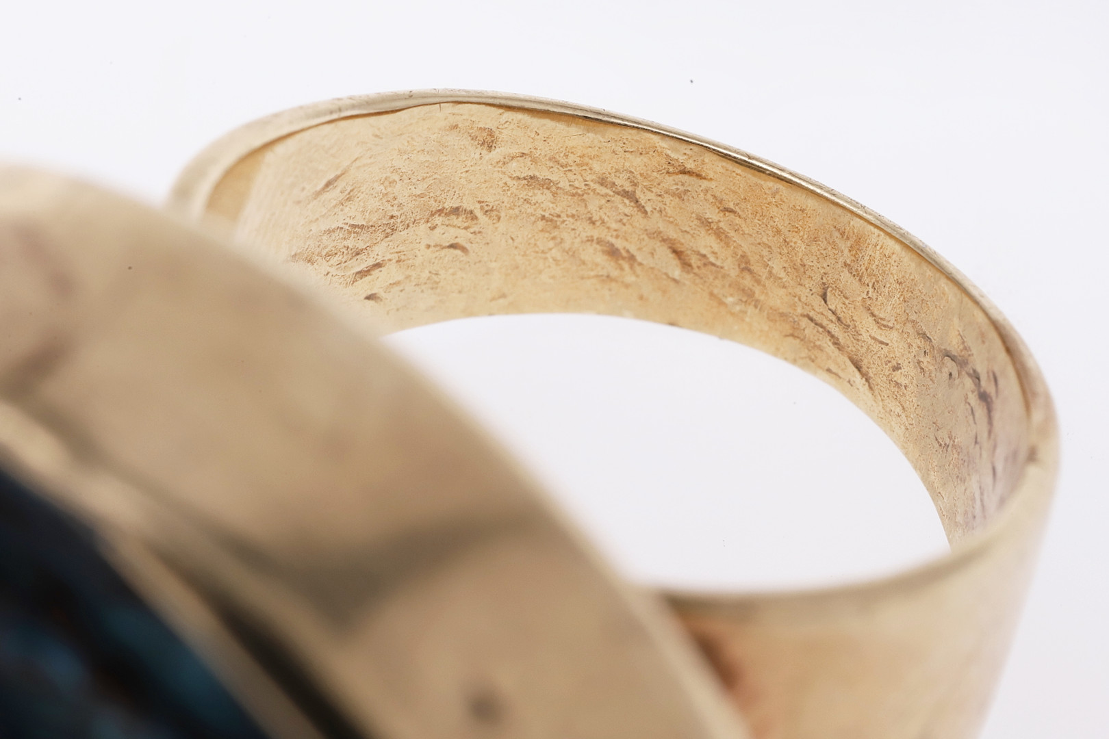 A TASSIE AND GOLD RING. - Image 6 of 6