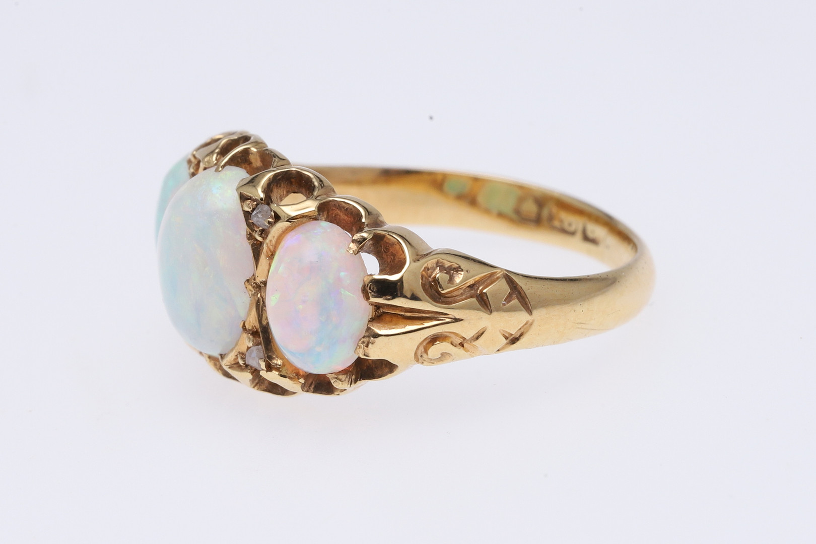 AN OPAL AND DIAMOND RING. - Image 2 of 5