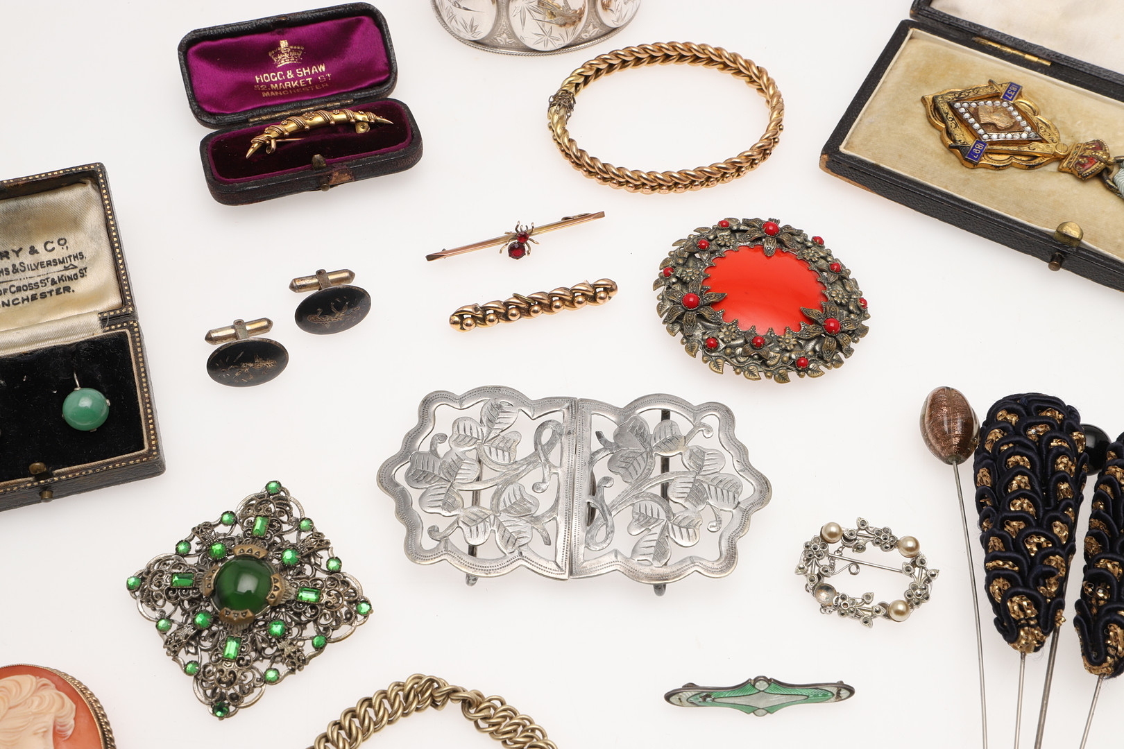 A QUANTITY OF JEWELLERY. - Image 11 of 13