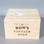 DOW'S VINTAGE PORT - CASED.