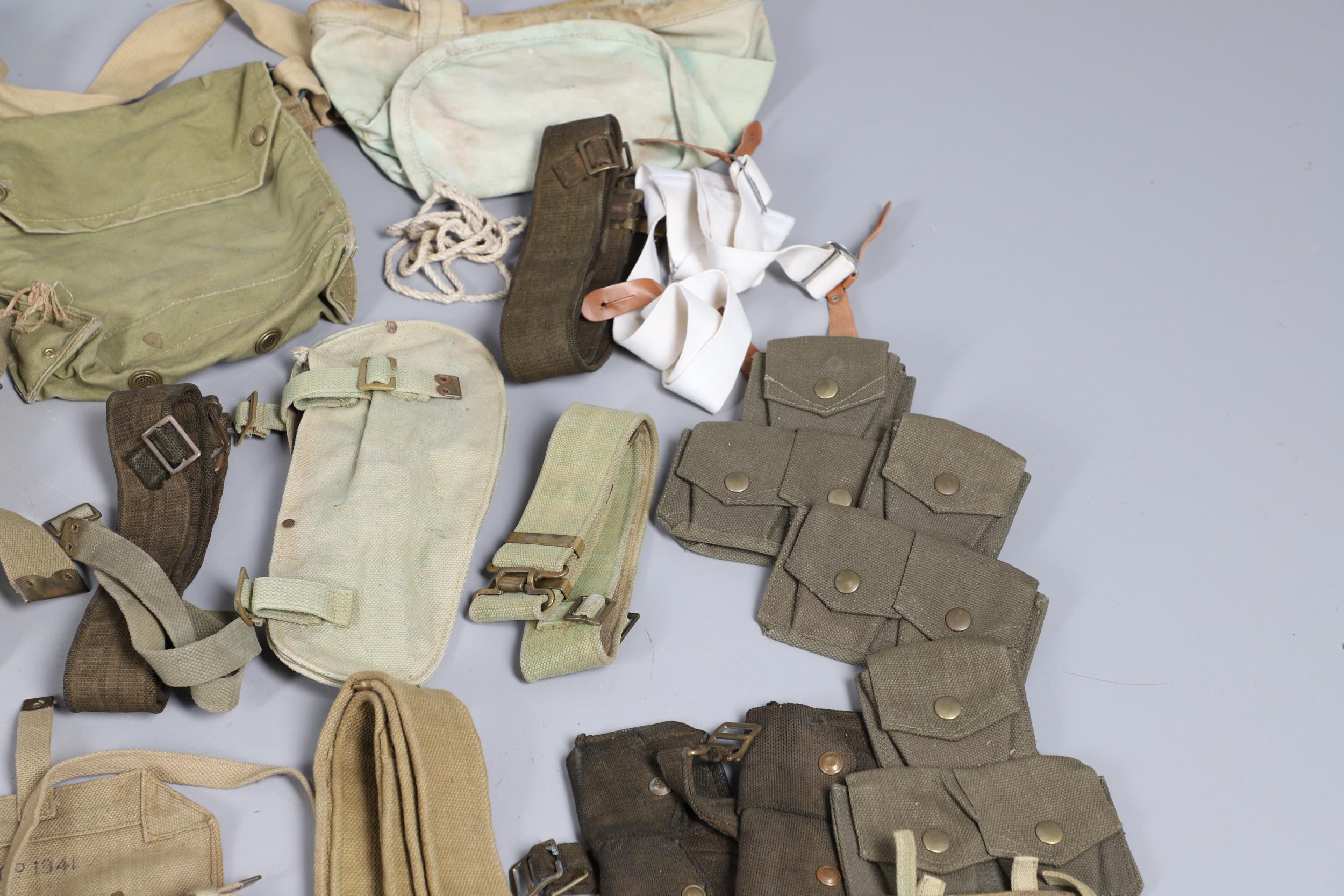 A LARGE COLLECTION OF SECOND WORLD WAR AND LATER WEBBING AND SIMILAR ITEMS. - Image 15 of 27