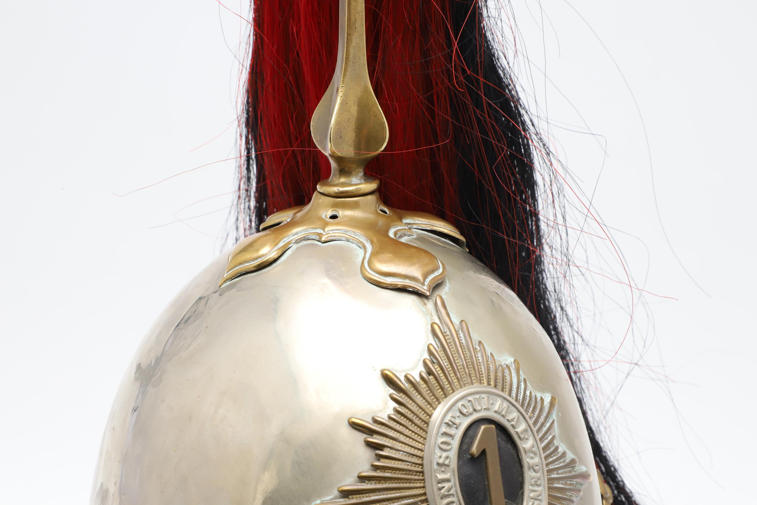 AN 1871 PATTERN HELMET WITH 1ST KING'S DRAGOON GUARDS HELMET PLATE. - Bild 4 aus 14