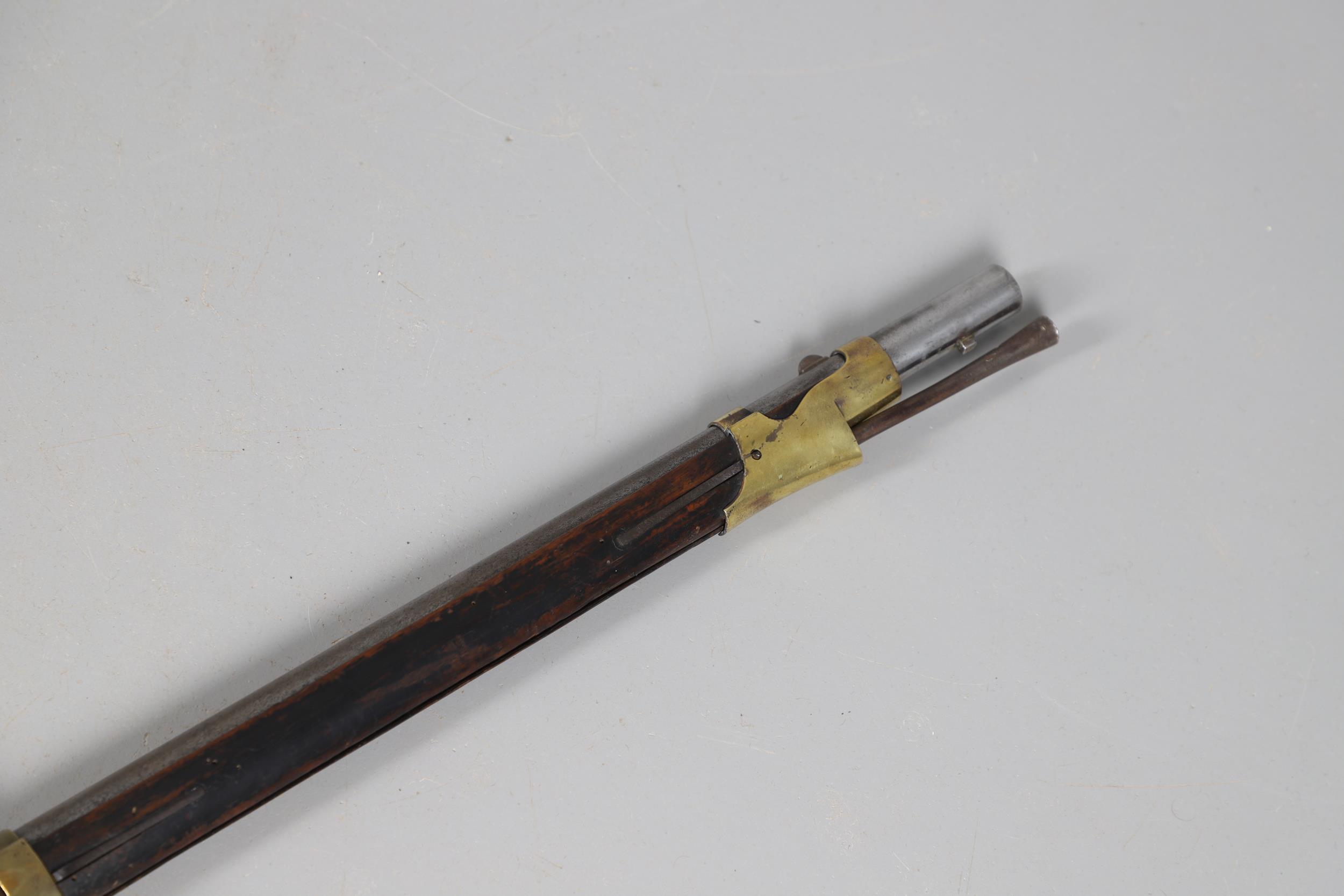 A RUSSIAN 1845 PATTERN PERCUSSION MUSKET DATED 1853. - Image 4 of 22