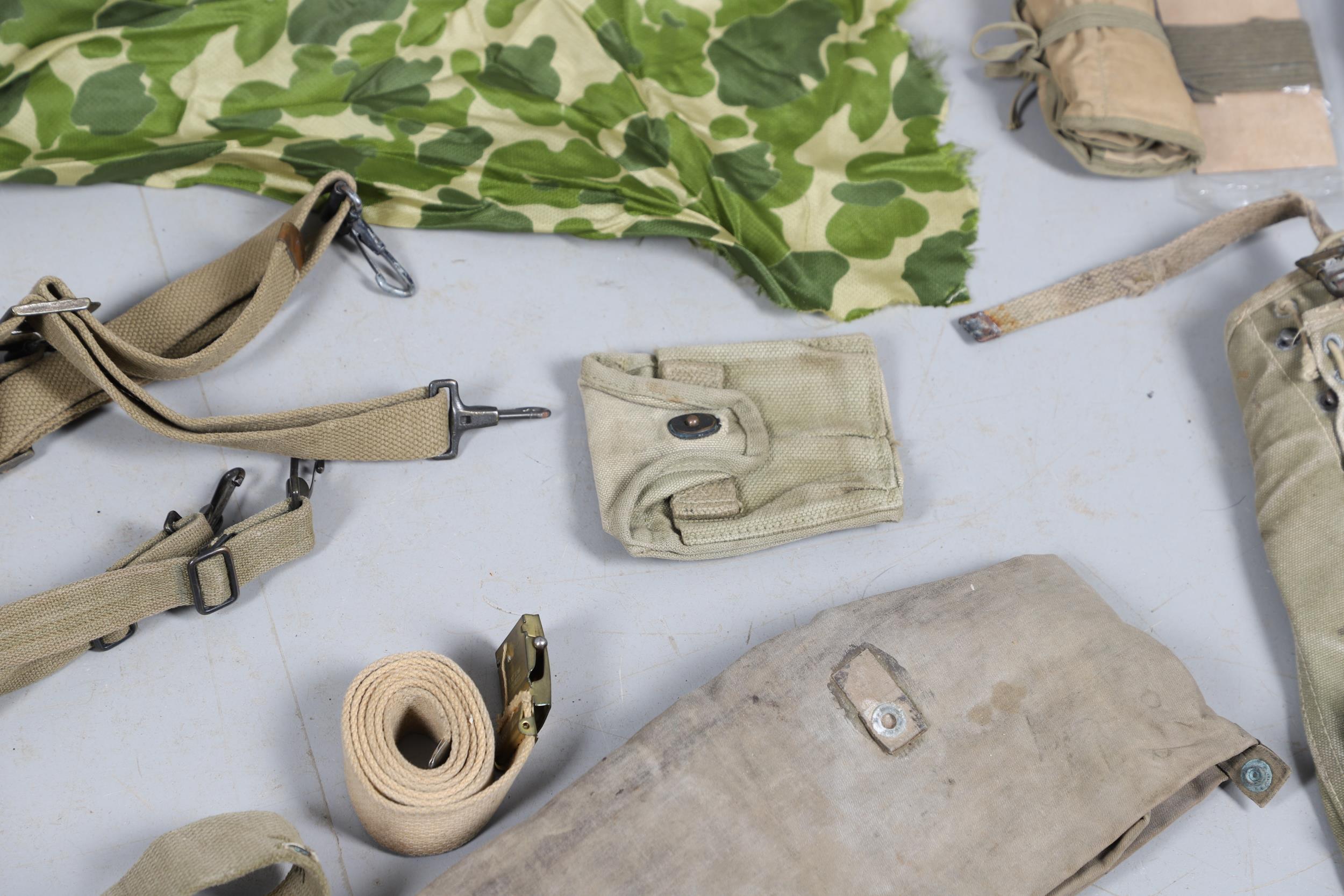 A COLLECTION OF SECOND WORLD WAR AND LATER AMERICAN WEBBING AND SIMILAR ITEMS. - Image 13 of 29