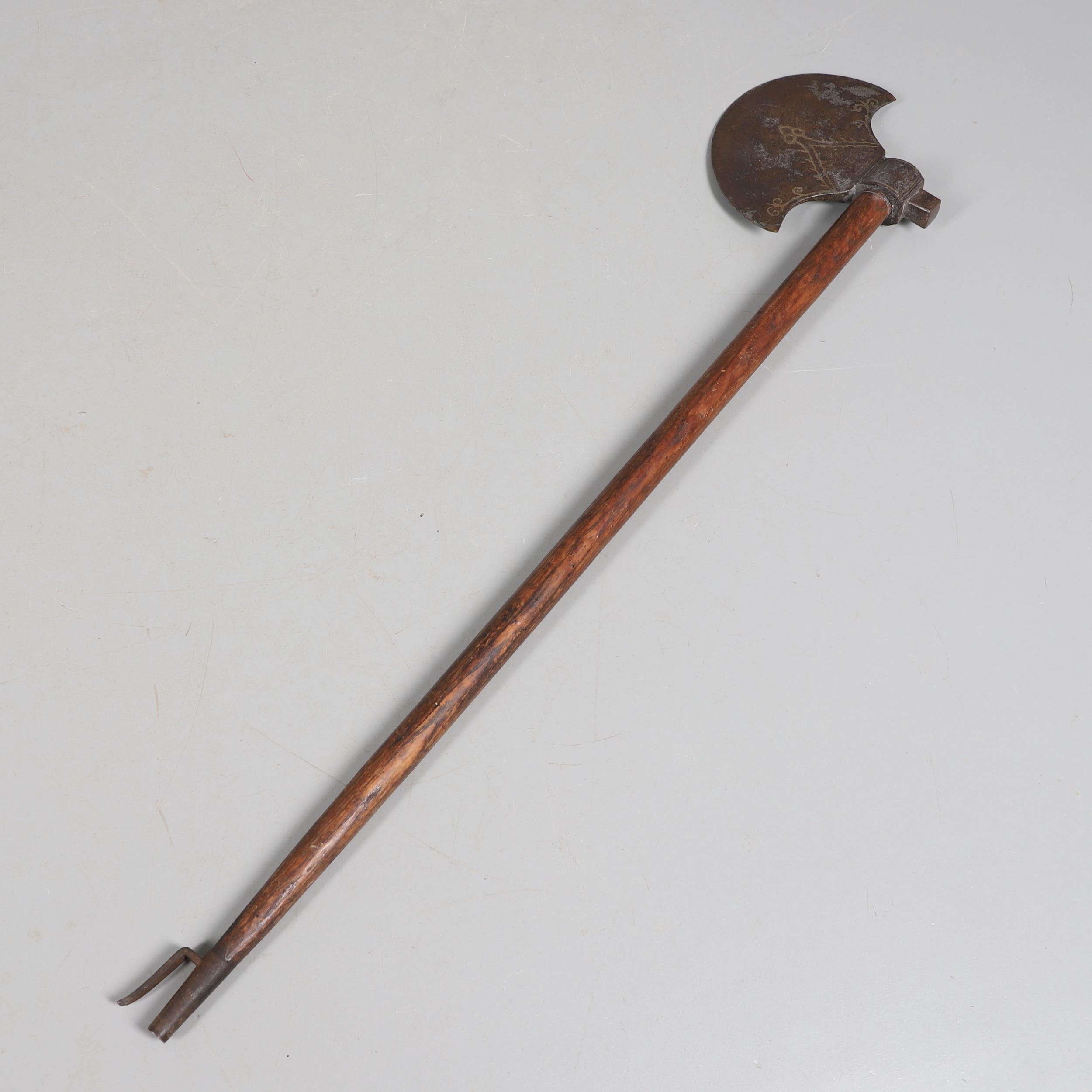 A SUBSTANTIAL PERSIAN OR OTTOMAN TWO HANDLED AXE. - Image 2 of 11