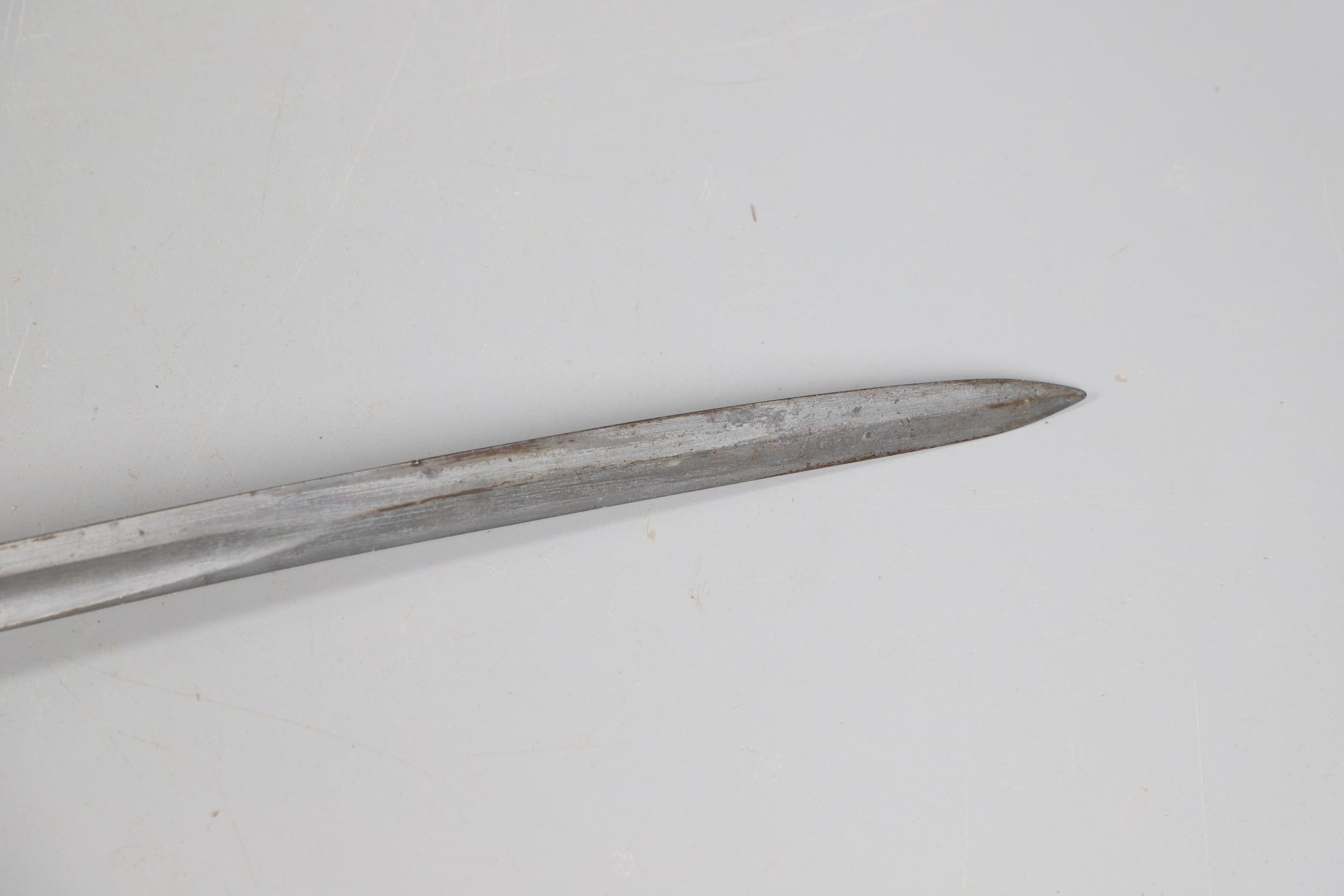 AN 1822 PATTERN LIGHT CAVALRY TROOPERS SWORD. - Image 12 of 12