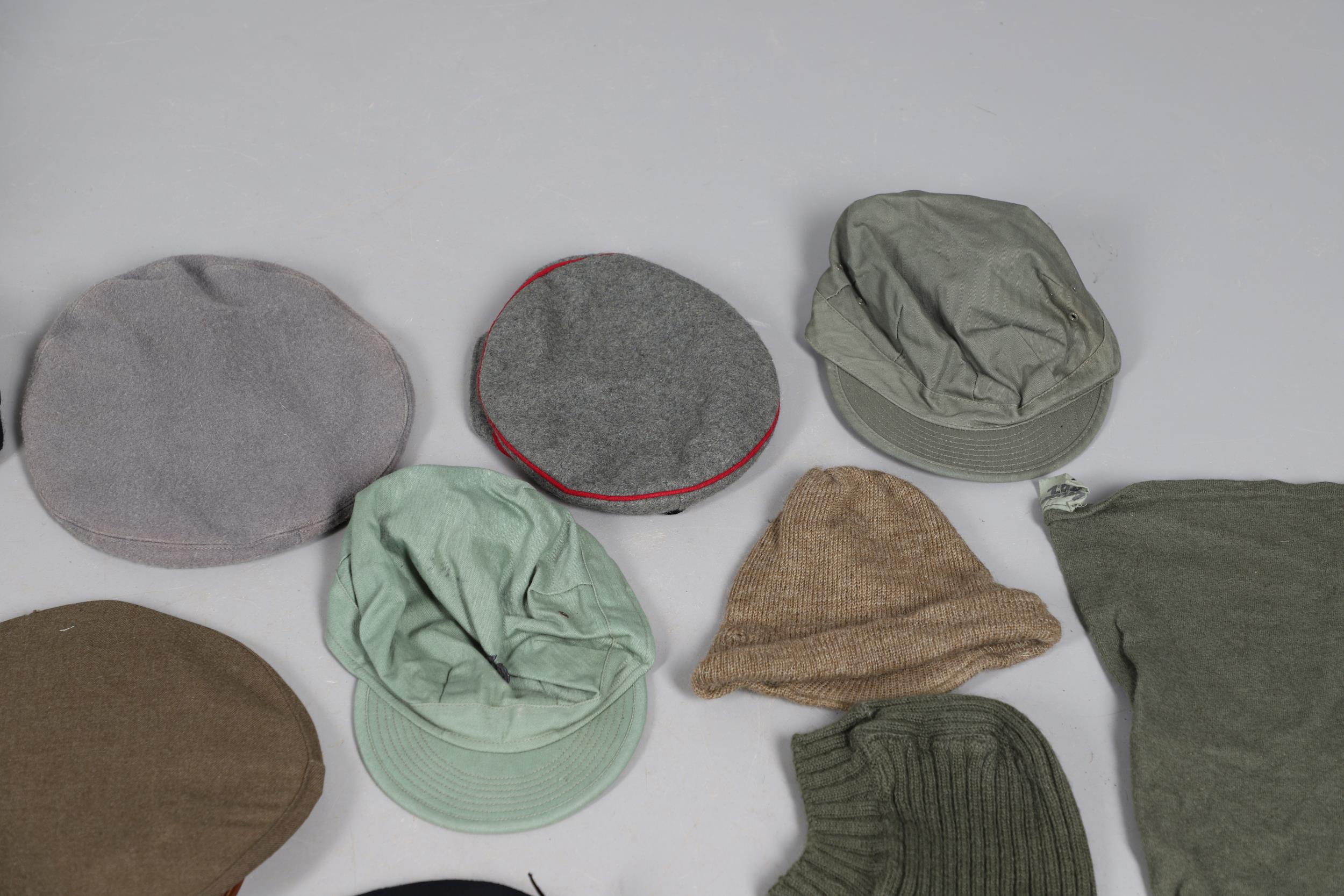AN EXTENSIVE COLLECTION OF MILITARY UNIFORM CAPS, BERETS AND OTHER ITEMS. SECOND WORLD WAR AND LATER - Image 9 of 17