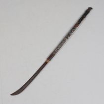 A 19TH CENTURY JAPANESE SAMURAI NAGINATA POLEARM SWORD.
