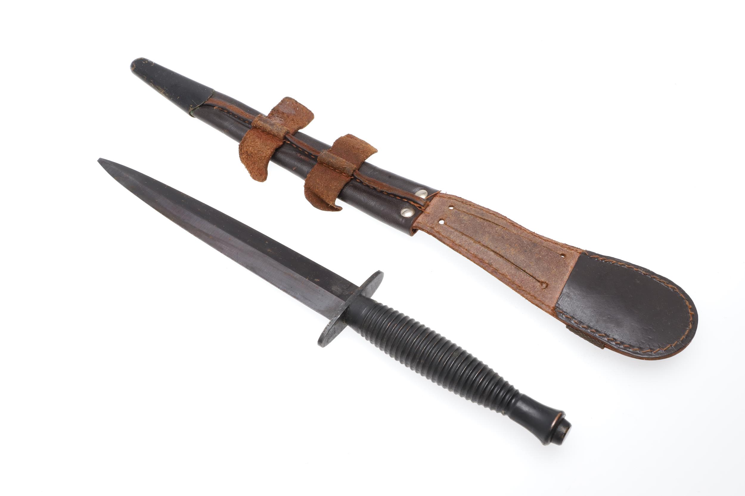 A THIRD PATTERN FAIRBURN SYKES TYPE FIGHTING KNIFE. - Image 5 of 10