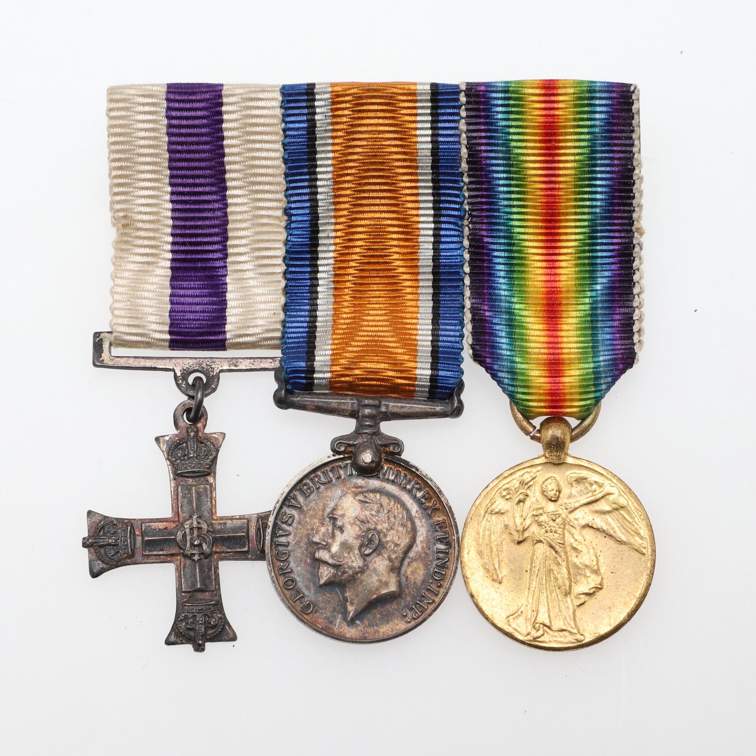 A FIRST WORLD MILITARY CROSS ATTRIBUTED TO THE MACHINE GUN CORPS. - Image 3 of 8