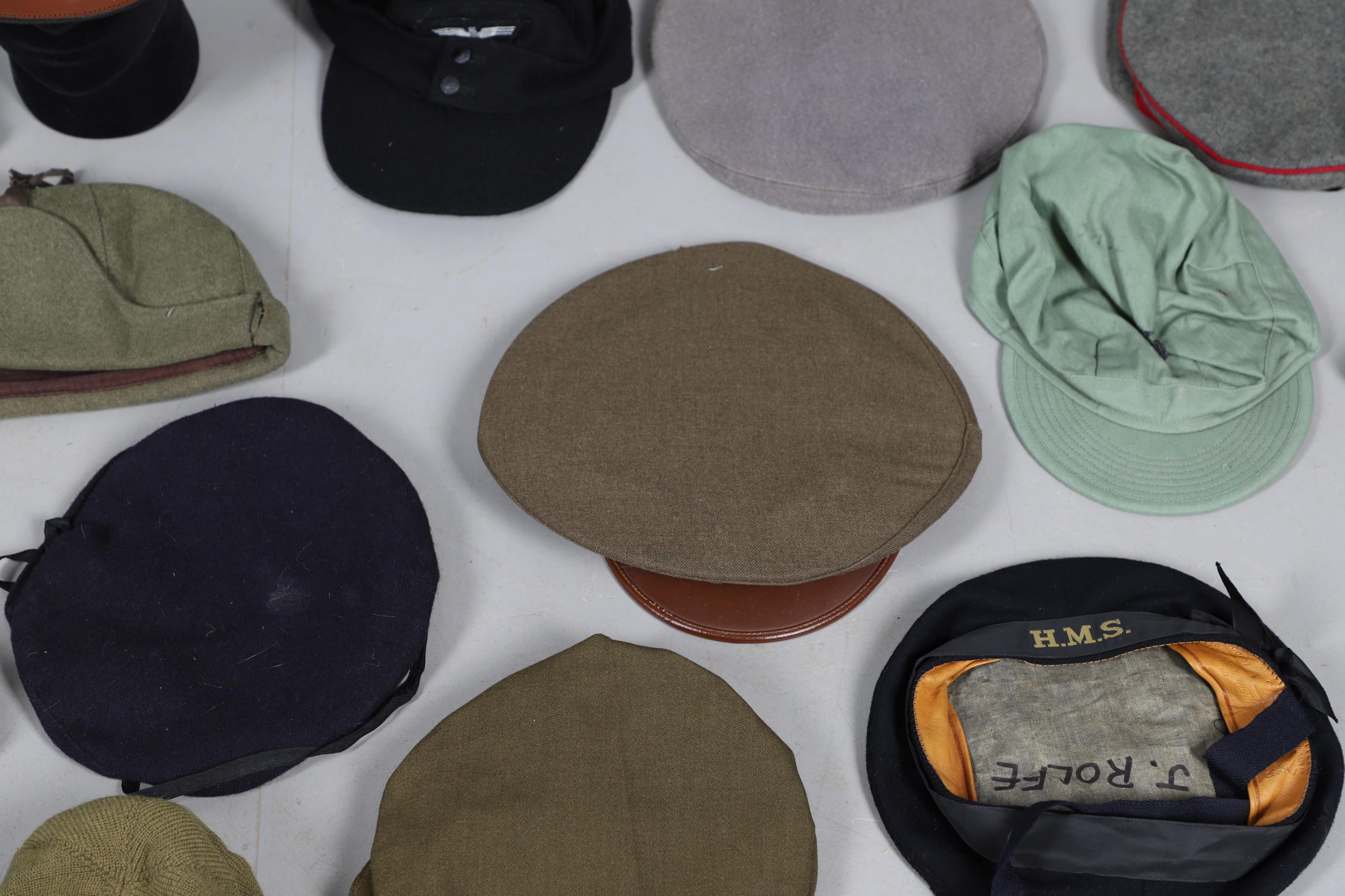 AN EXTENSIVE COLLECTION OF MILITARY UNIFORM CAPS, BERETS AND OTHER ITEMS. SECOND WORLD WAR AND LATER - Image 6 of 17