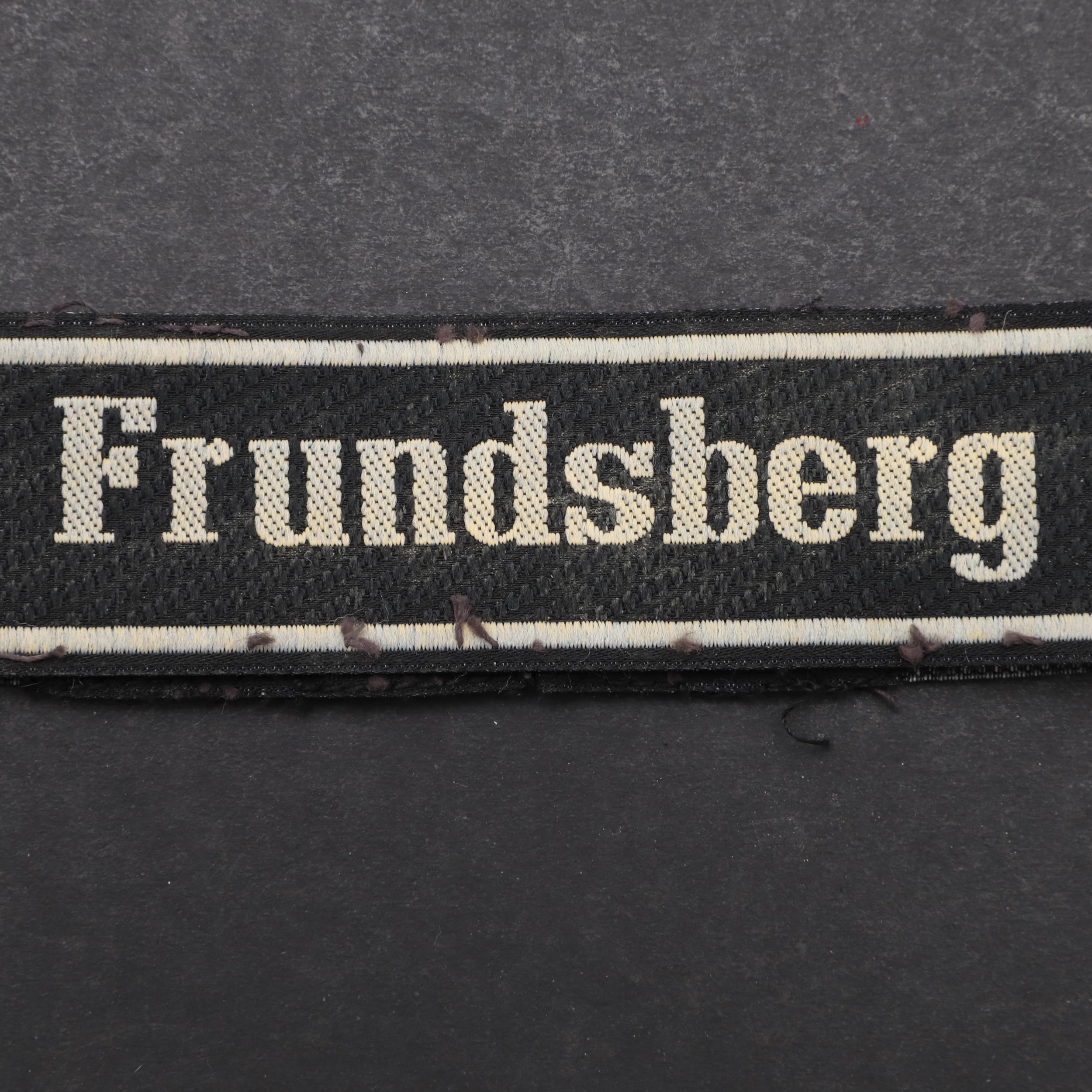 A SECOND WORLD WAR WAFFEN-SS 'FRUNDSBERG' CUFFBAND. - Bild 2 aus 6