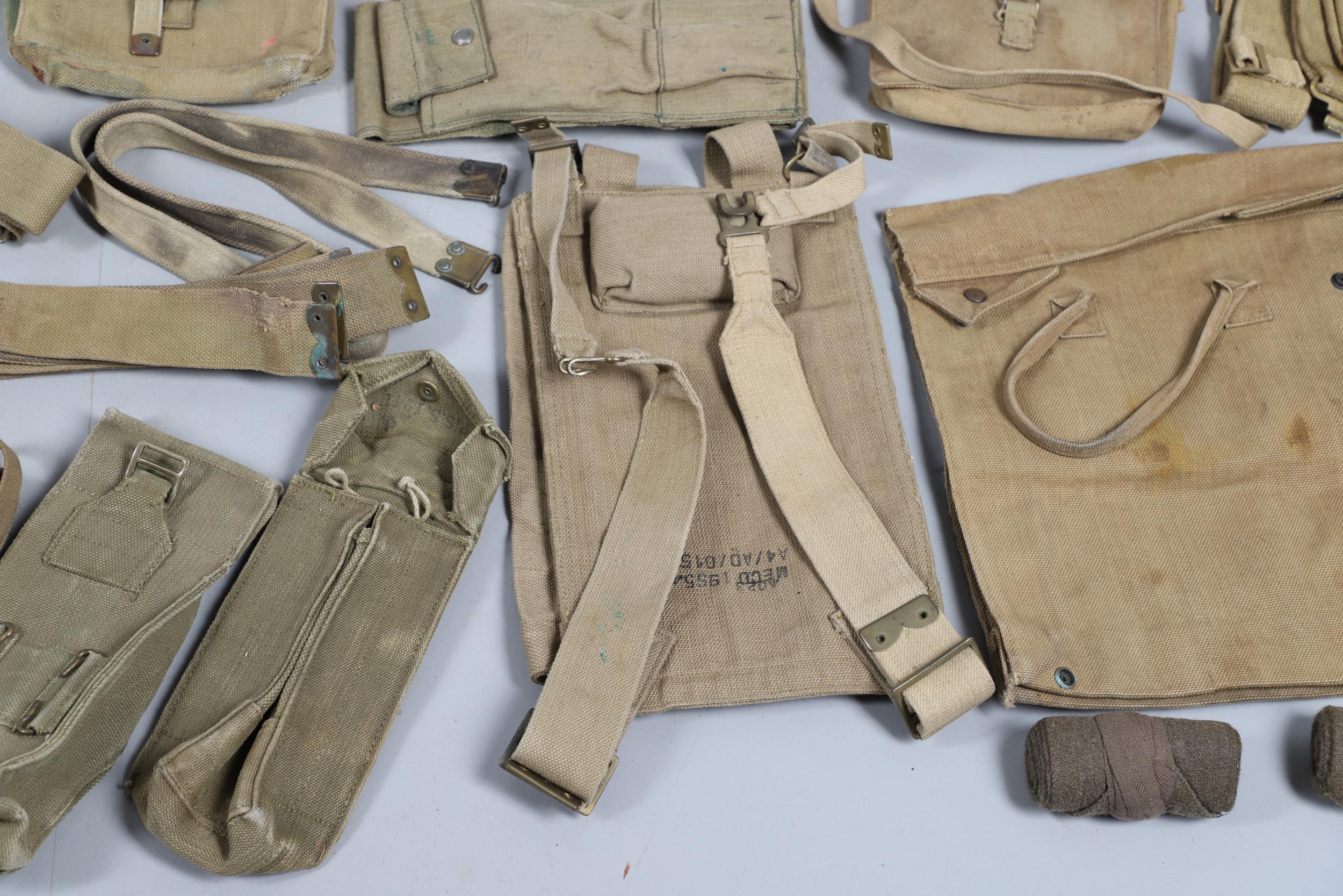 A LARGE COLLECTION OF SECOND WORLD WAR AND LATER WEBBING AND SIMILAR ITEMS. - Image 23 of 27