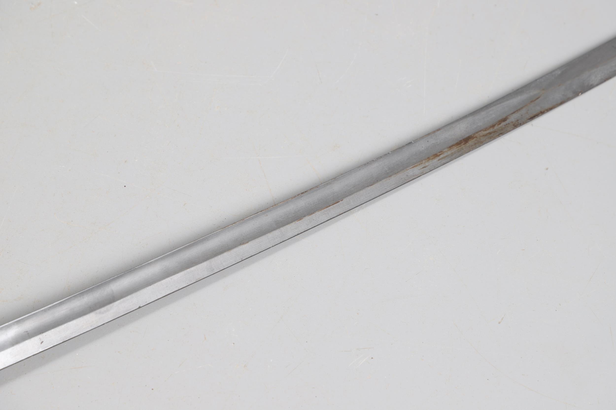 AN 1822 PATTERN LIGHT CAVALRY TROOPERS SWORD. - Image 7 of 12