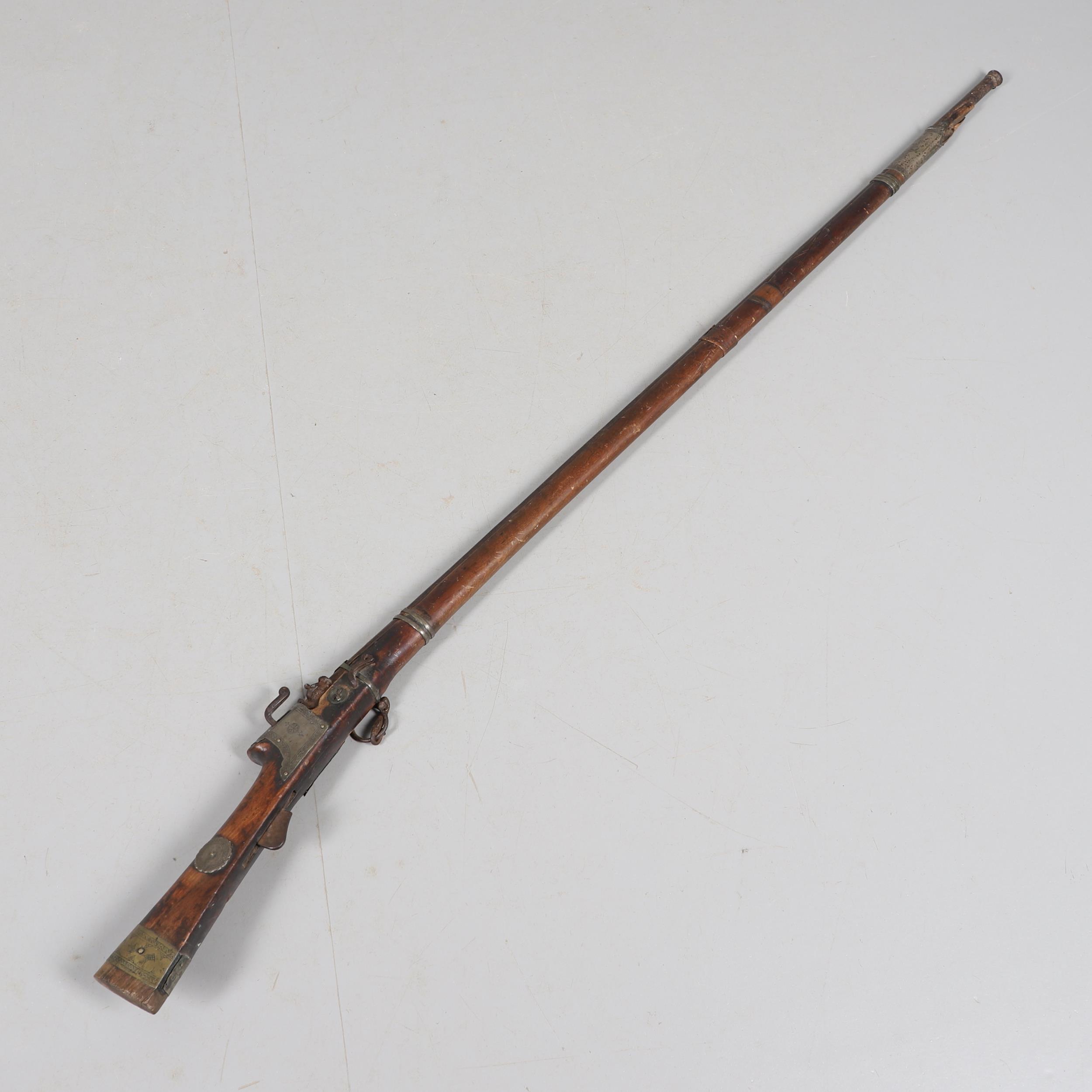 A 19TH CENTURY MATCHLOCK LONG GUN. - Image 3 of 25