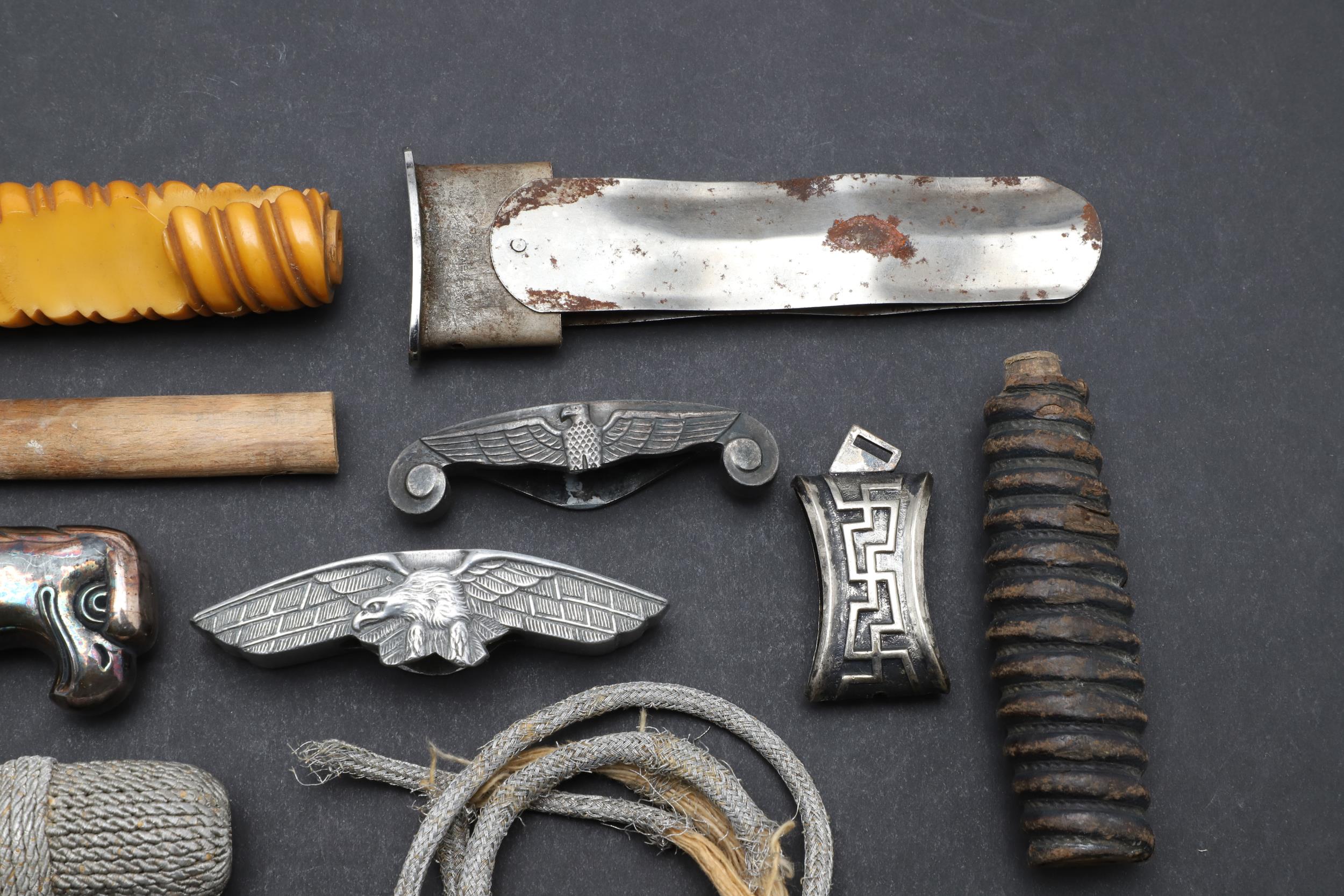 AN INTERESTING AND USEFUL COLLECTION OF SECOND WORLD WAR GERMAN DAGGER PARTS. - Image 3 of 14