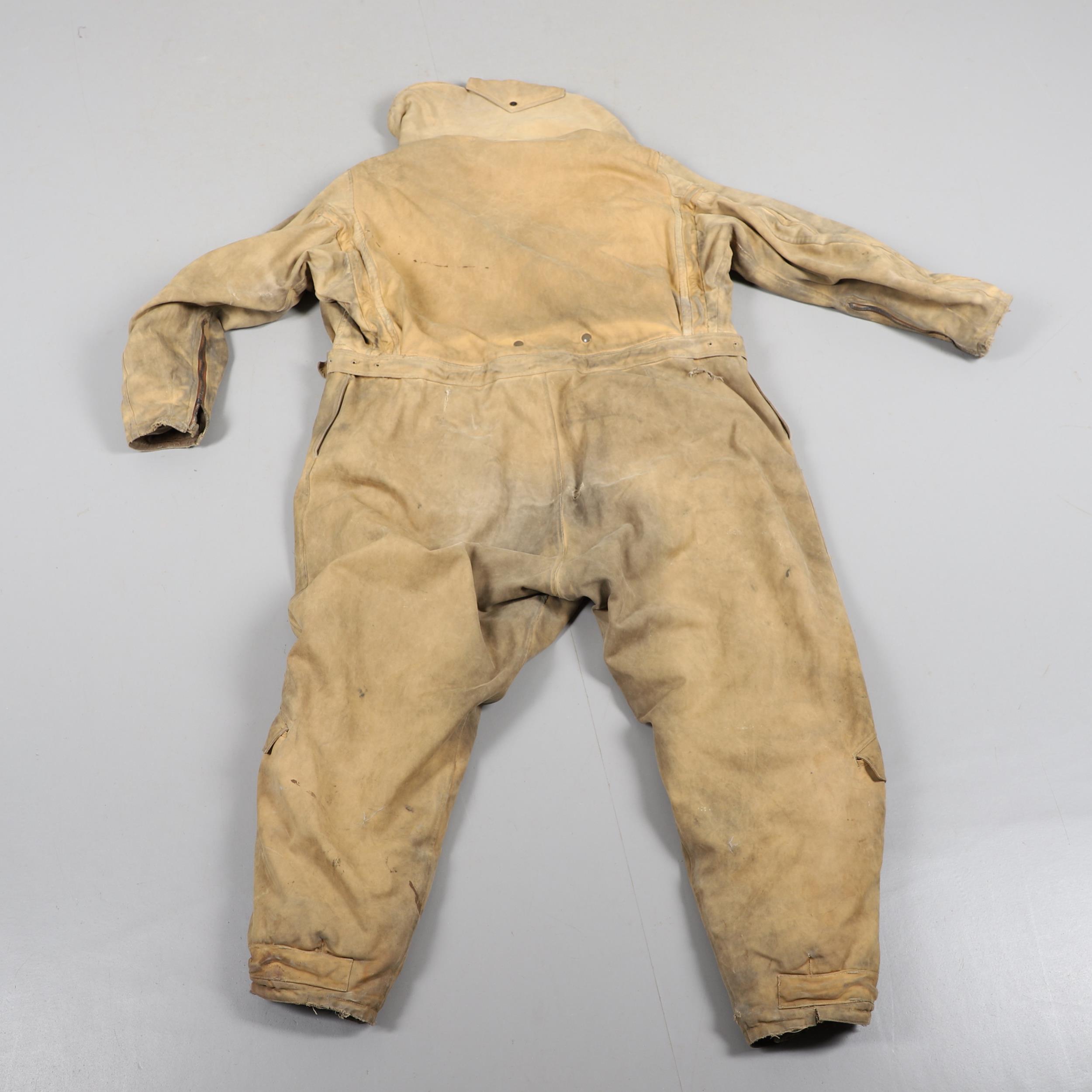 A SECOND WORLD WAR AIR MINISTRY 'TAYLOR' FLYING SUIT. - Image 11 of 17