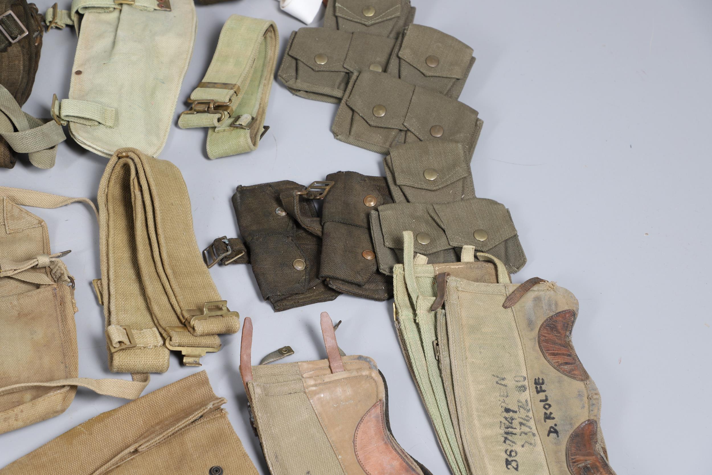 A LARGE COLLECTION OF SECOND WORLD WAR AND LATER WEBBING AND SIMILAR ITEMS. - Image 20 of 27