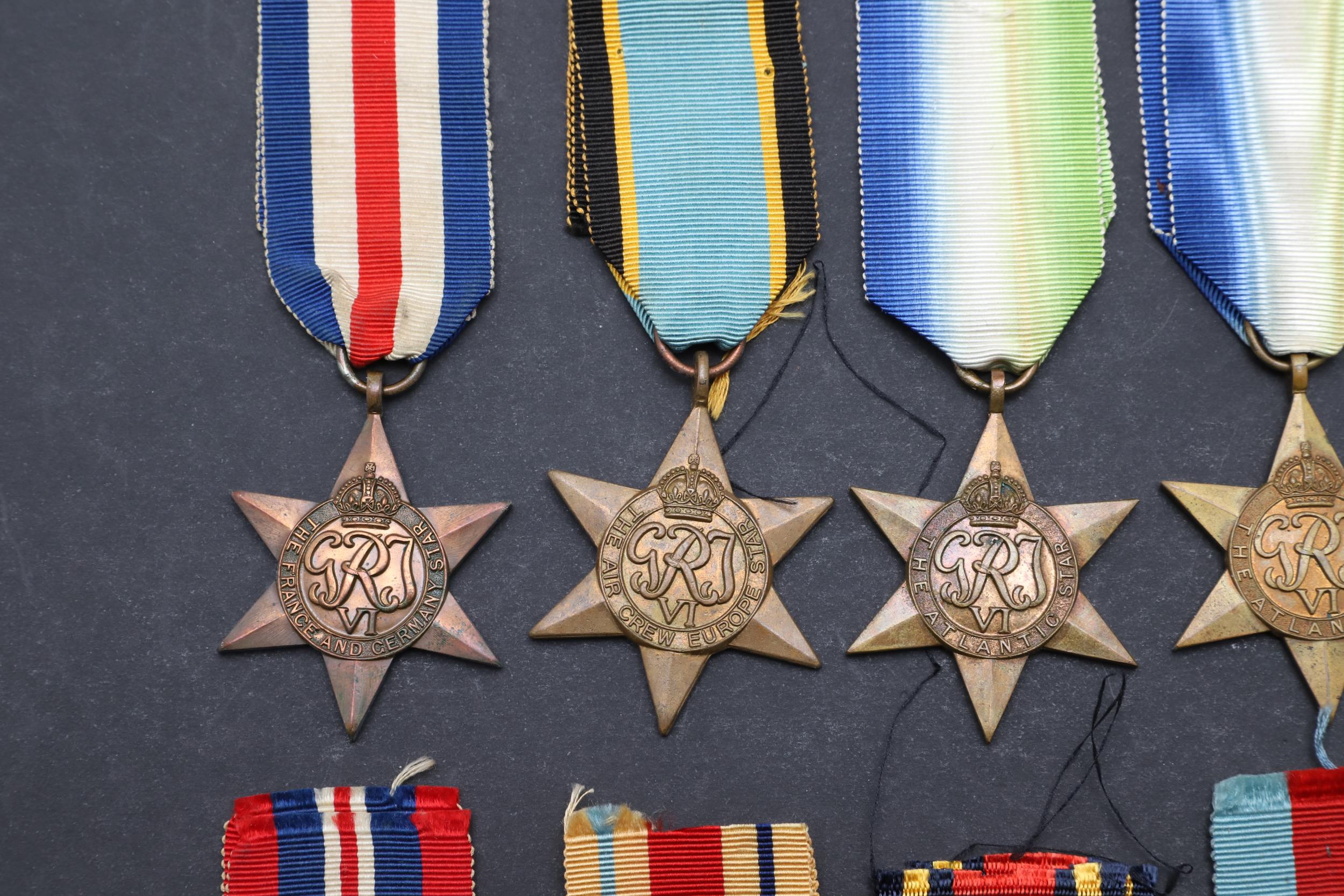 A COLLECTION OF SECOND WORLD WAR MEDALS. - Image 2 of 9