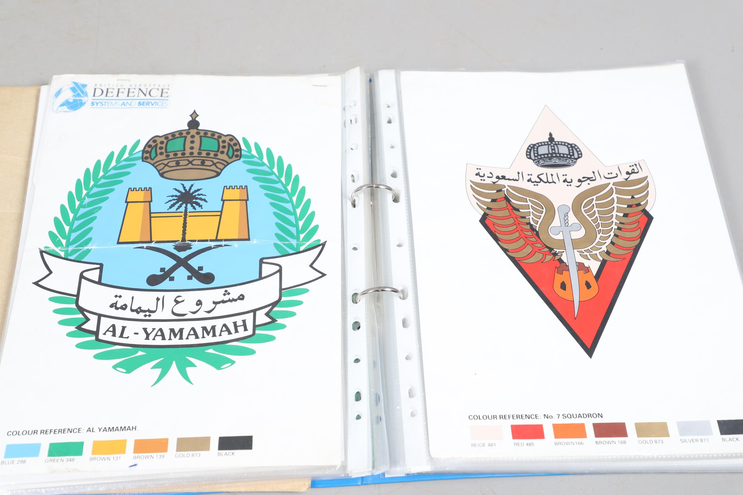 A LARGE COLELCTION OF ARTWORK OF MILITARY CRESTS. IN FOUR ALBUMS AND MANY LOOSE. - Bild 53 aus 63